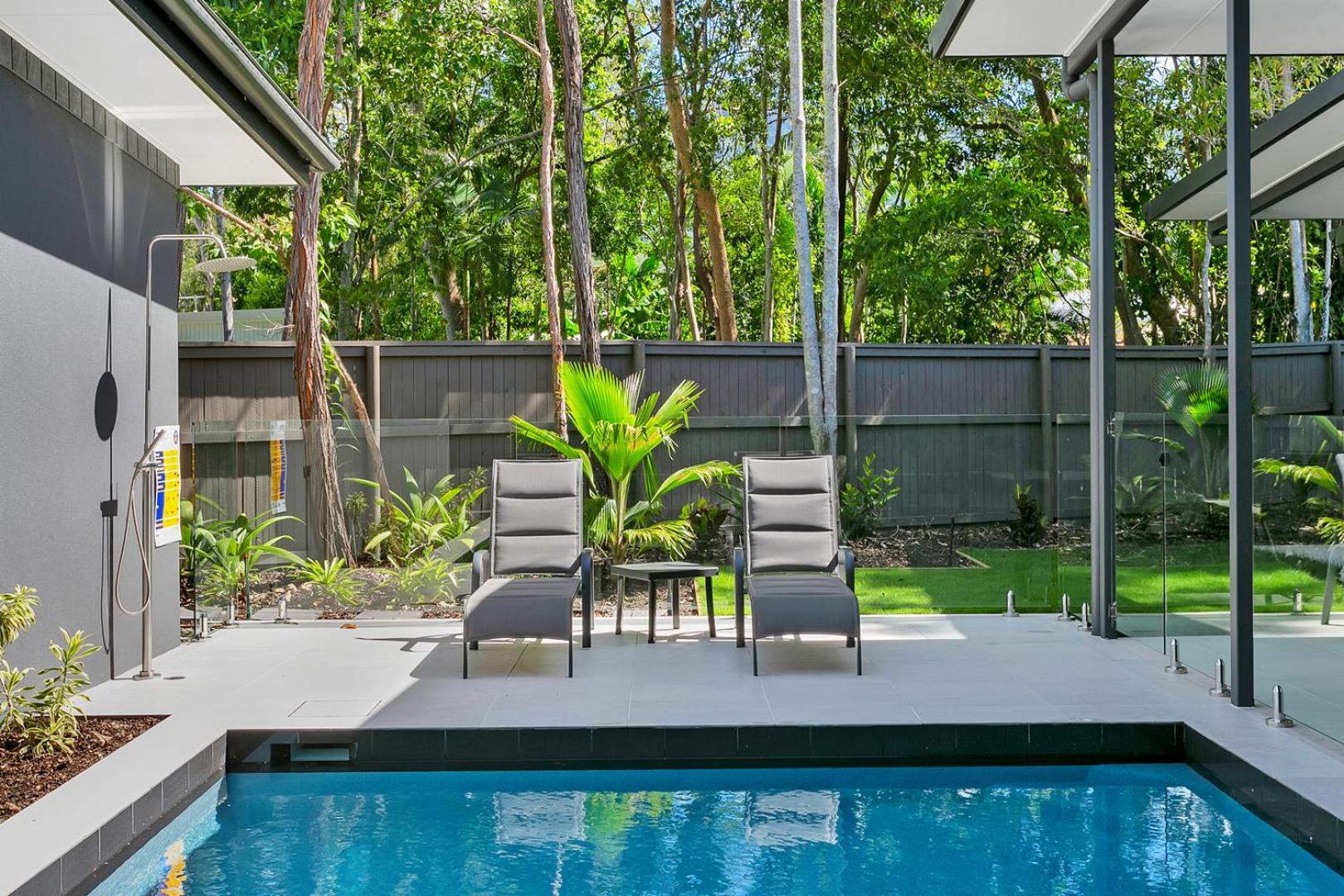 Tiino Villa with Heated Pool Clifton Beach