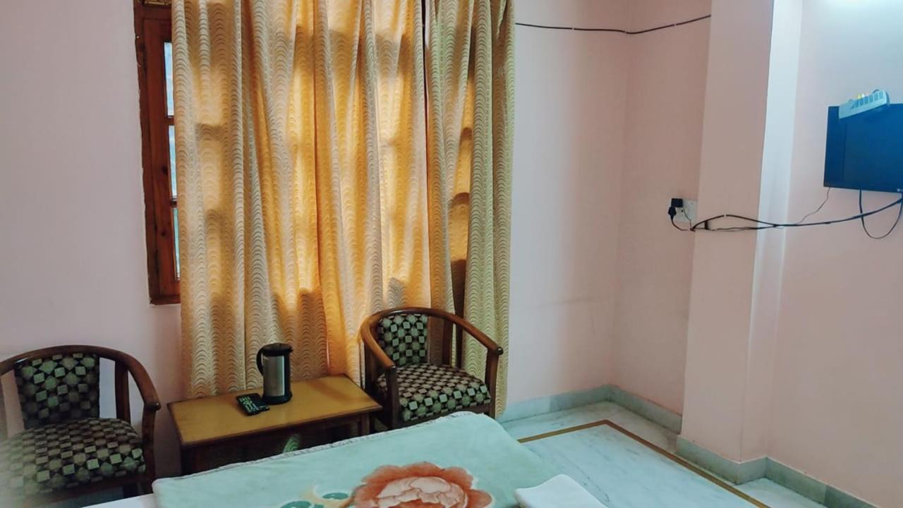 Hotel Atul Regency view 5