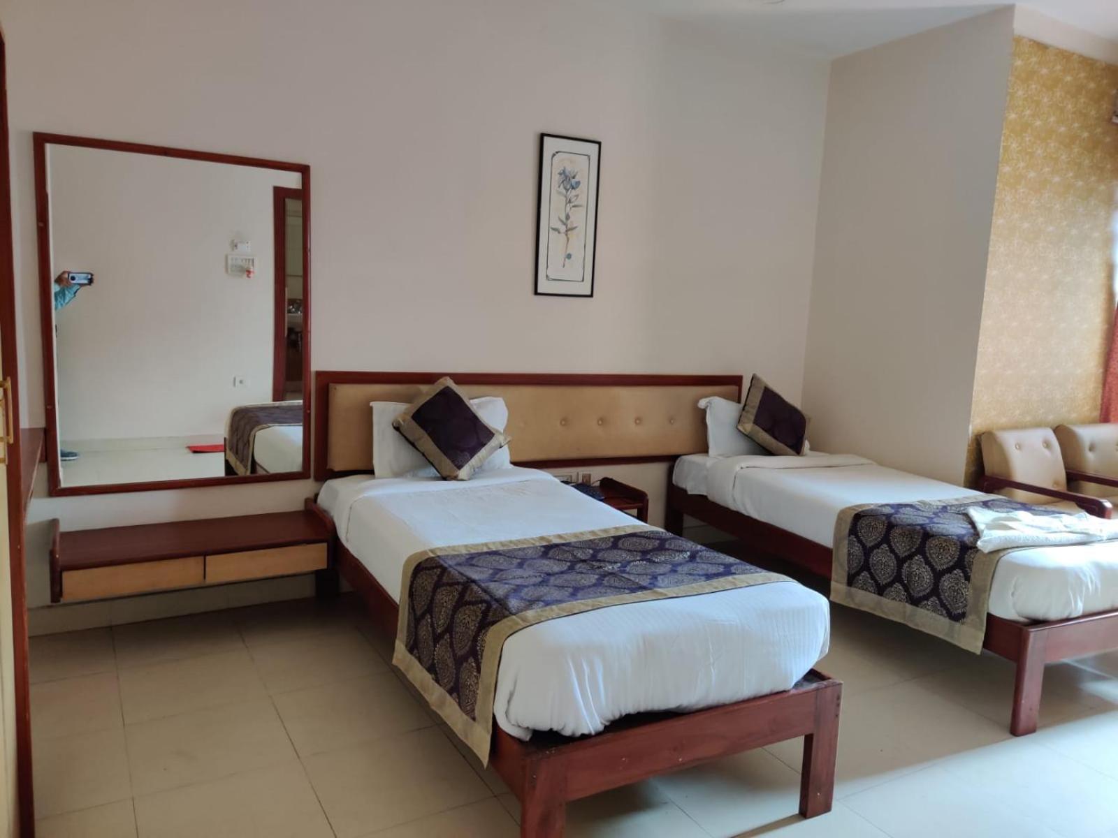 Hotel Satkar