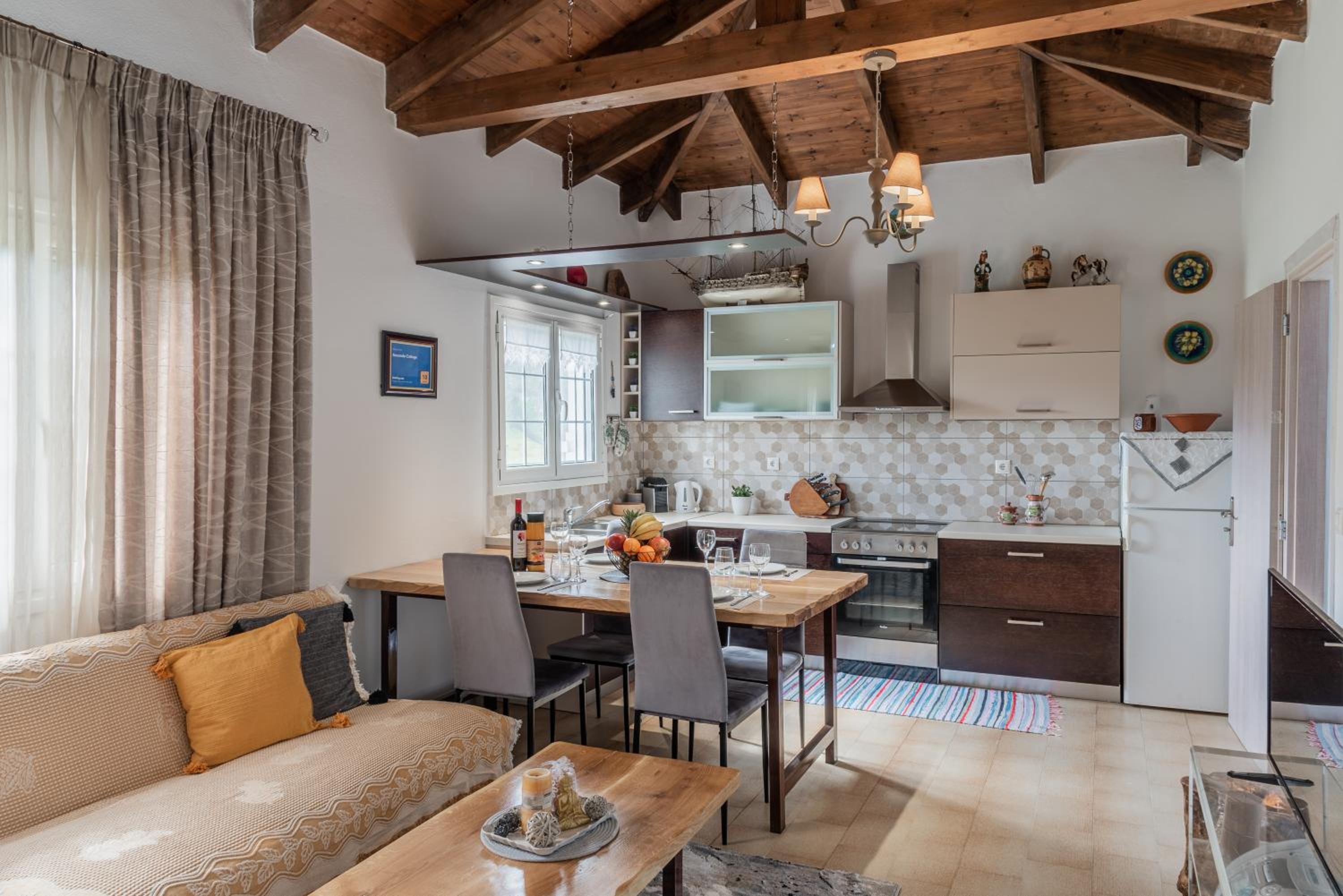 Armando Cottage - Private Nature Retreat with BBQ to Experience Magical Greek Hospitality By Villa Mana Gers photo 4