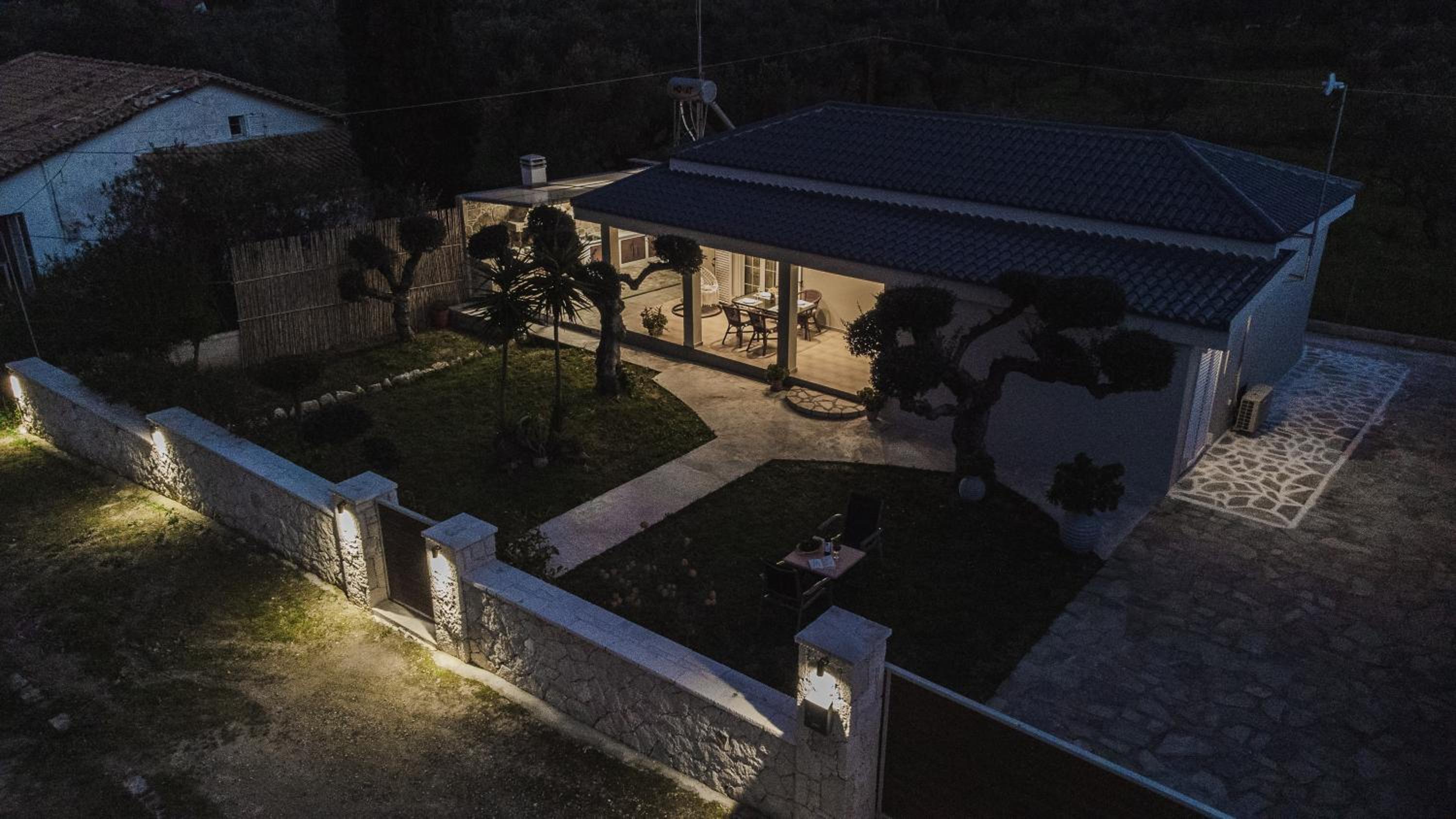 Armando Cottage - Private Nature Retreat with BBQ to Experience Magical Greek Hospitality By Villa Mana Gers photo 5