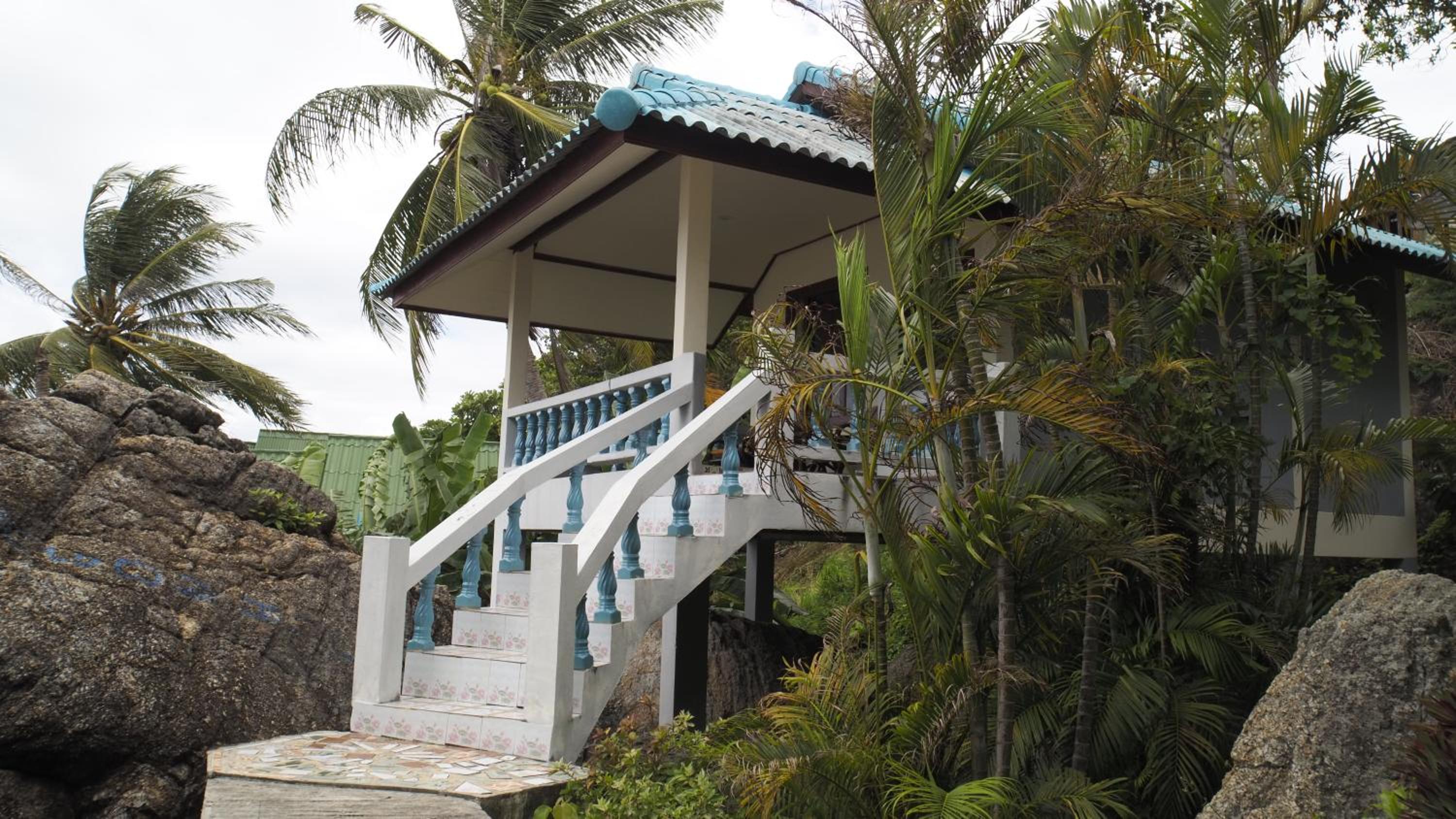 Dragon Hut Resort