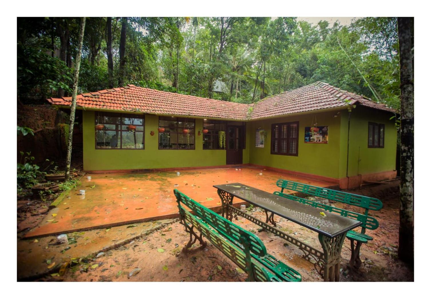 Grassroots Wayanad, Valley-view Tents