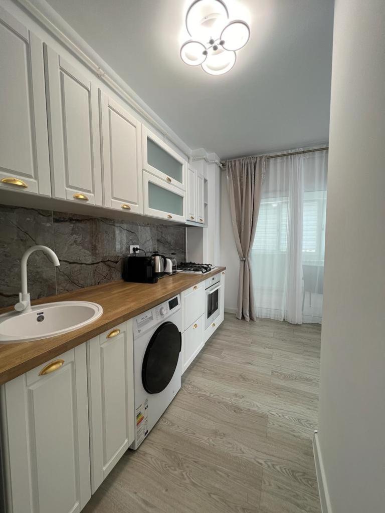 Photo 80