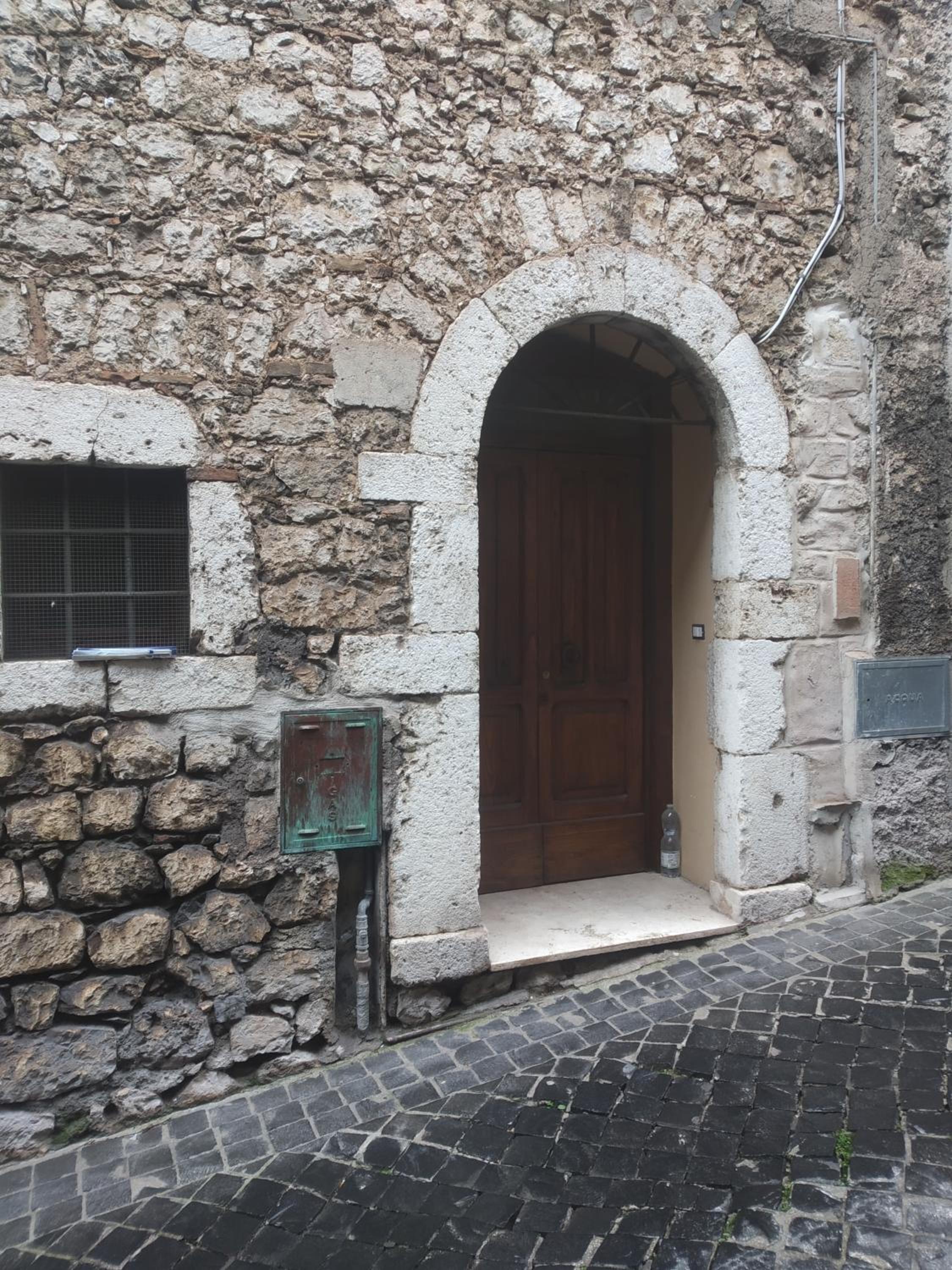 Casa porta San Francesco
