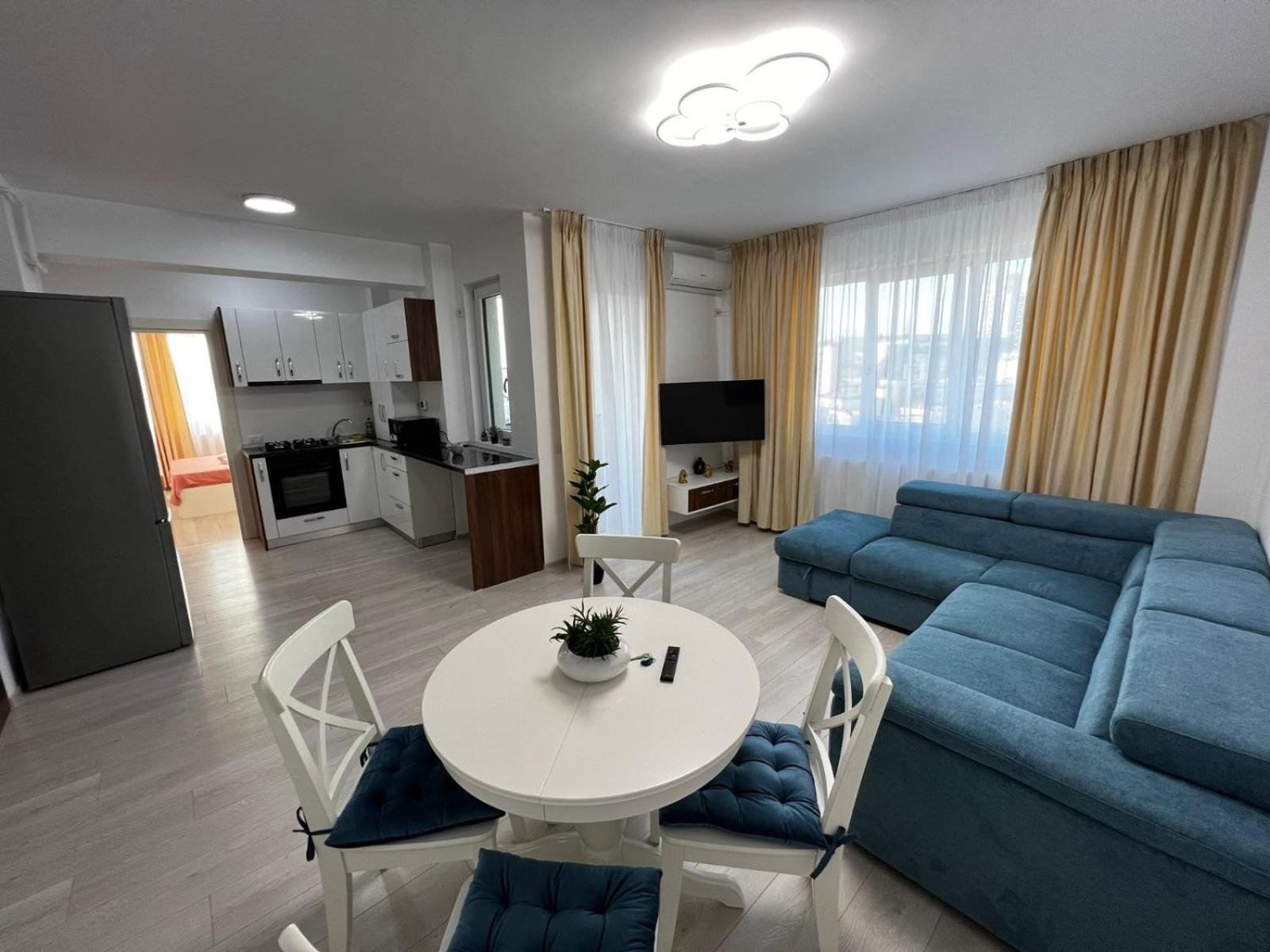 Cozy Lazar Acommodation - Palas Mall Iasi view 3