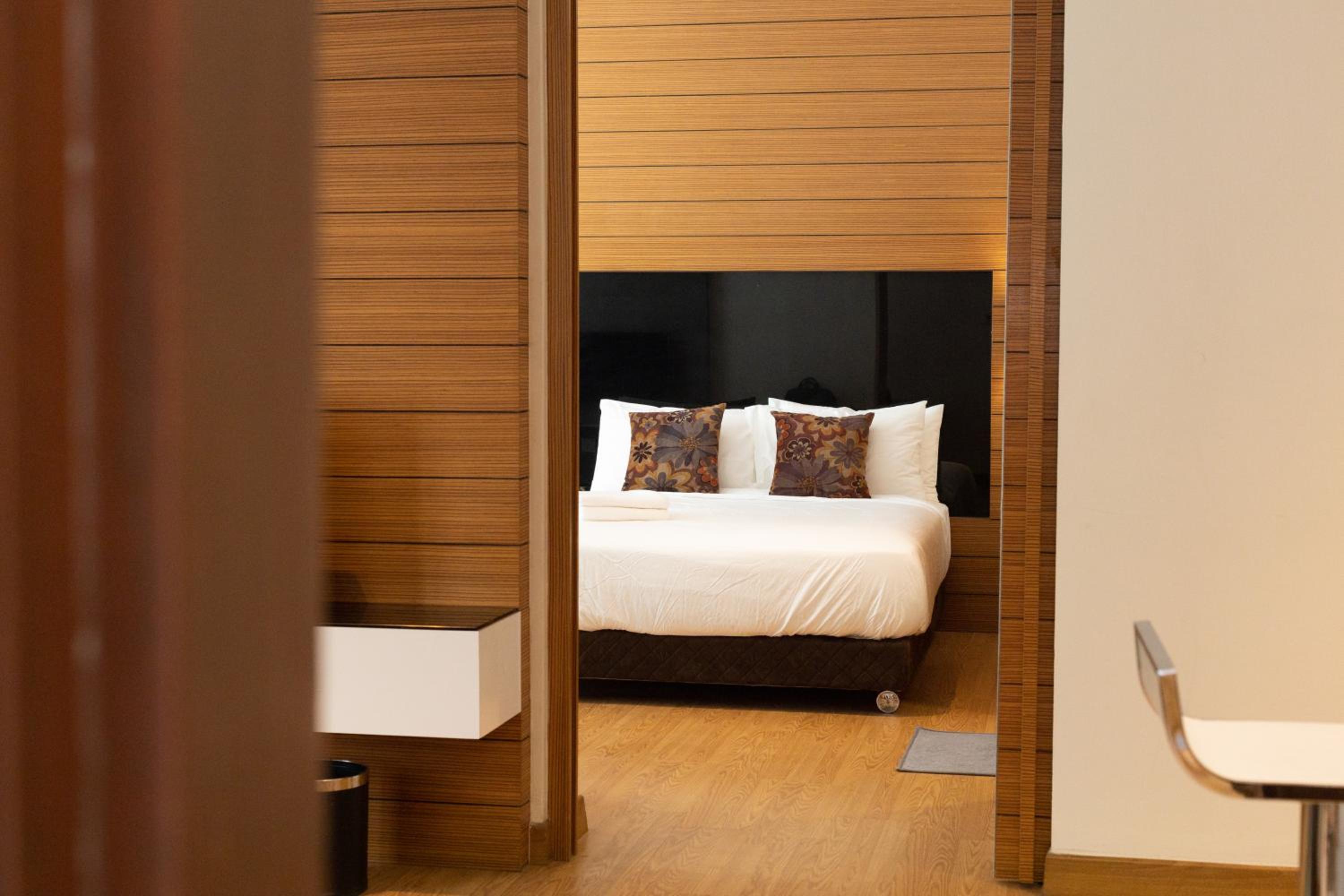 Dua Sentral Residence near KL Sentral by COBNB