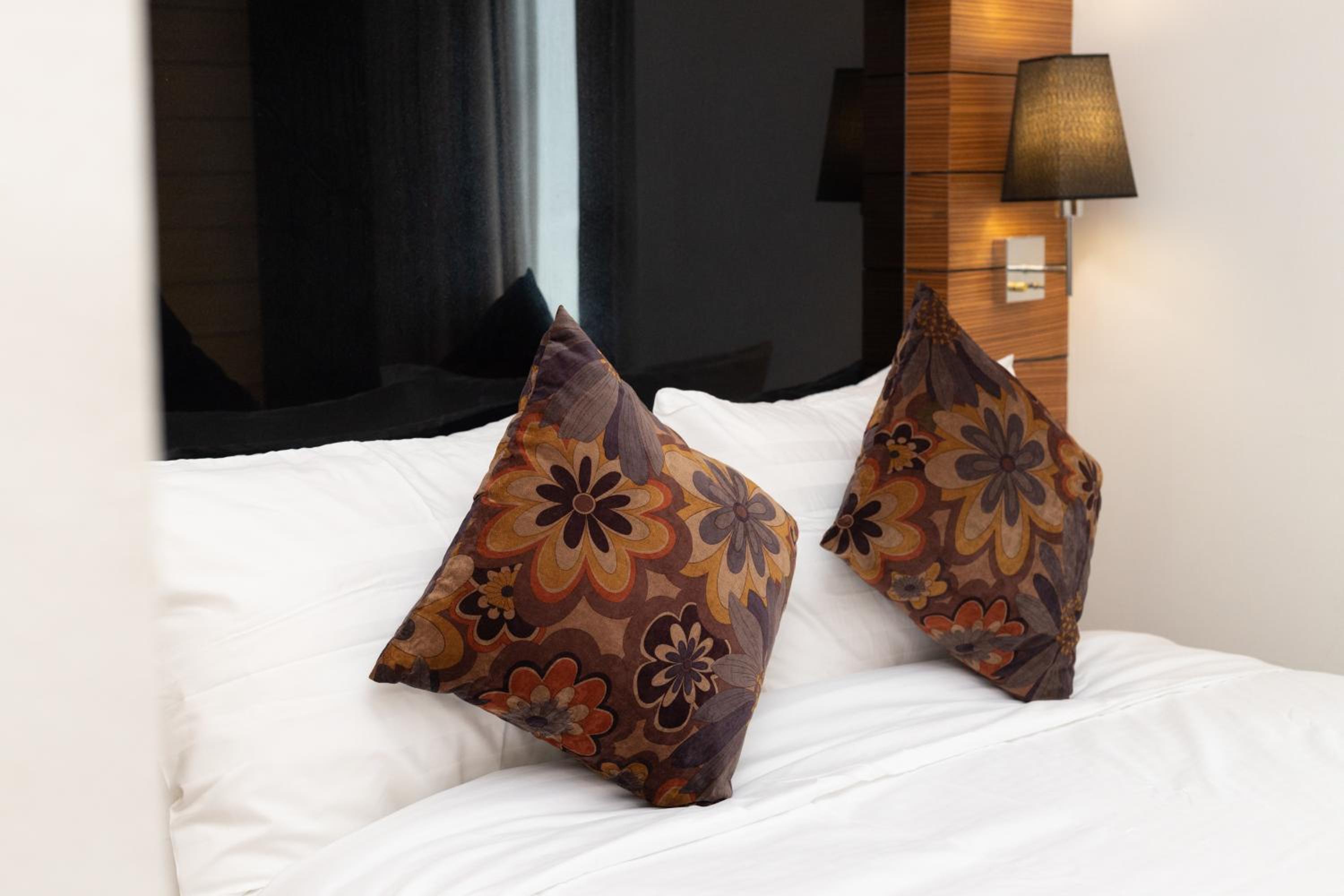Dua Sentral Residence near KL Sentral by COBNB