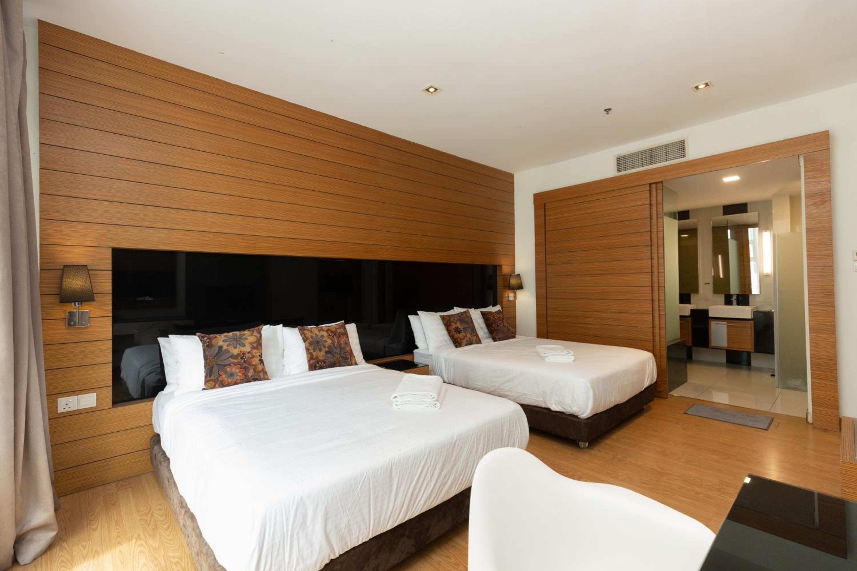 Dua Sentral Residence near KL Sentral by COBNB