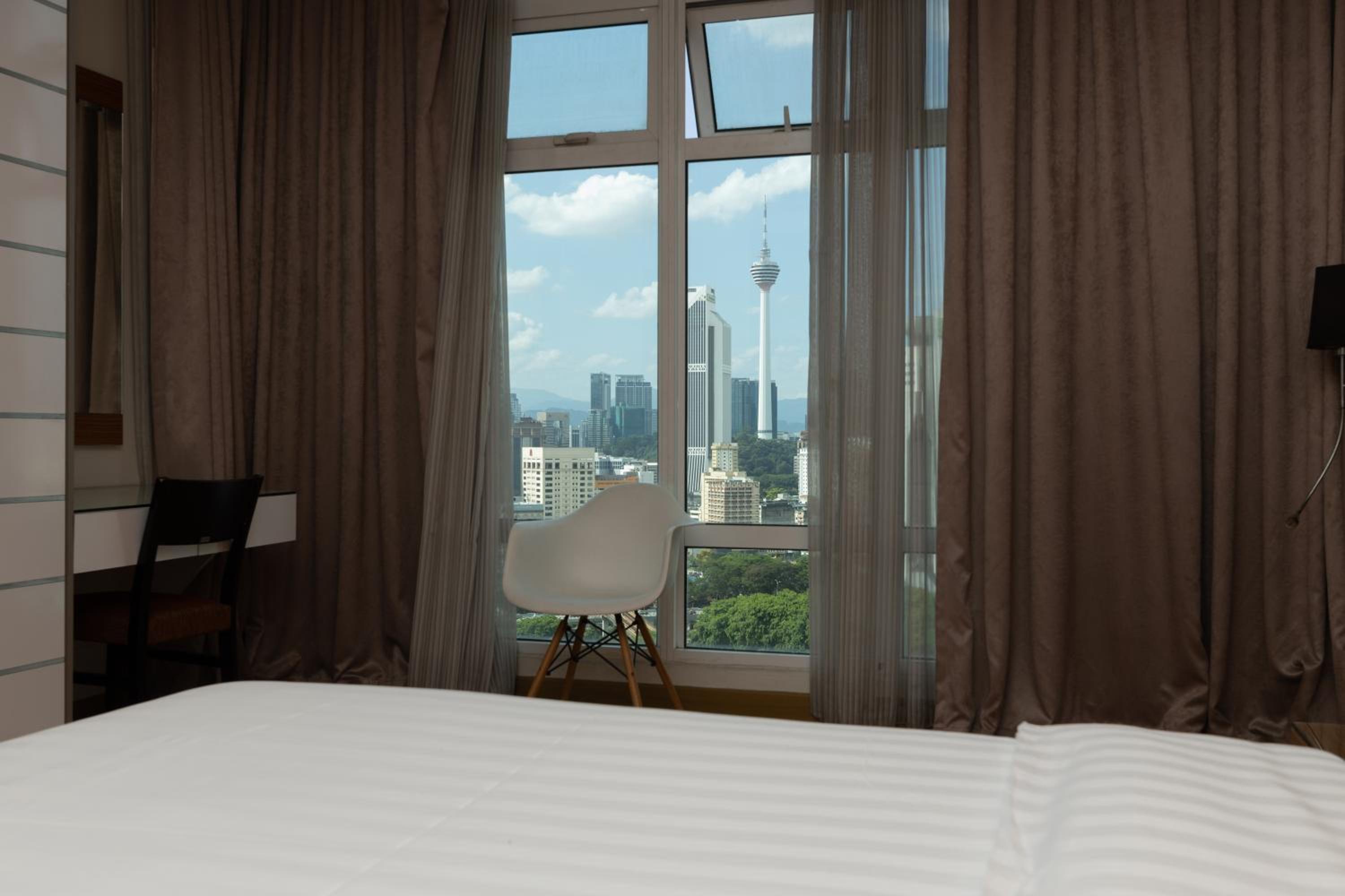 Dua Sentral Residence near KL Sentral by COBNB