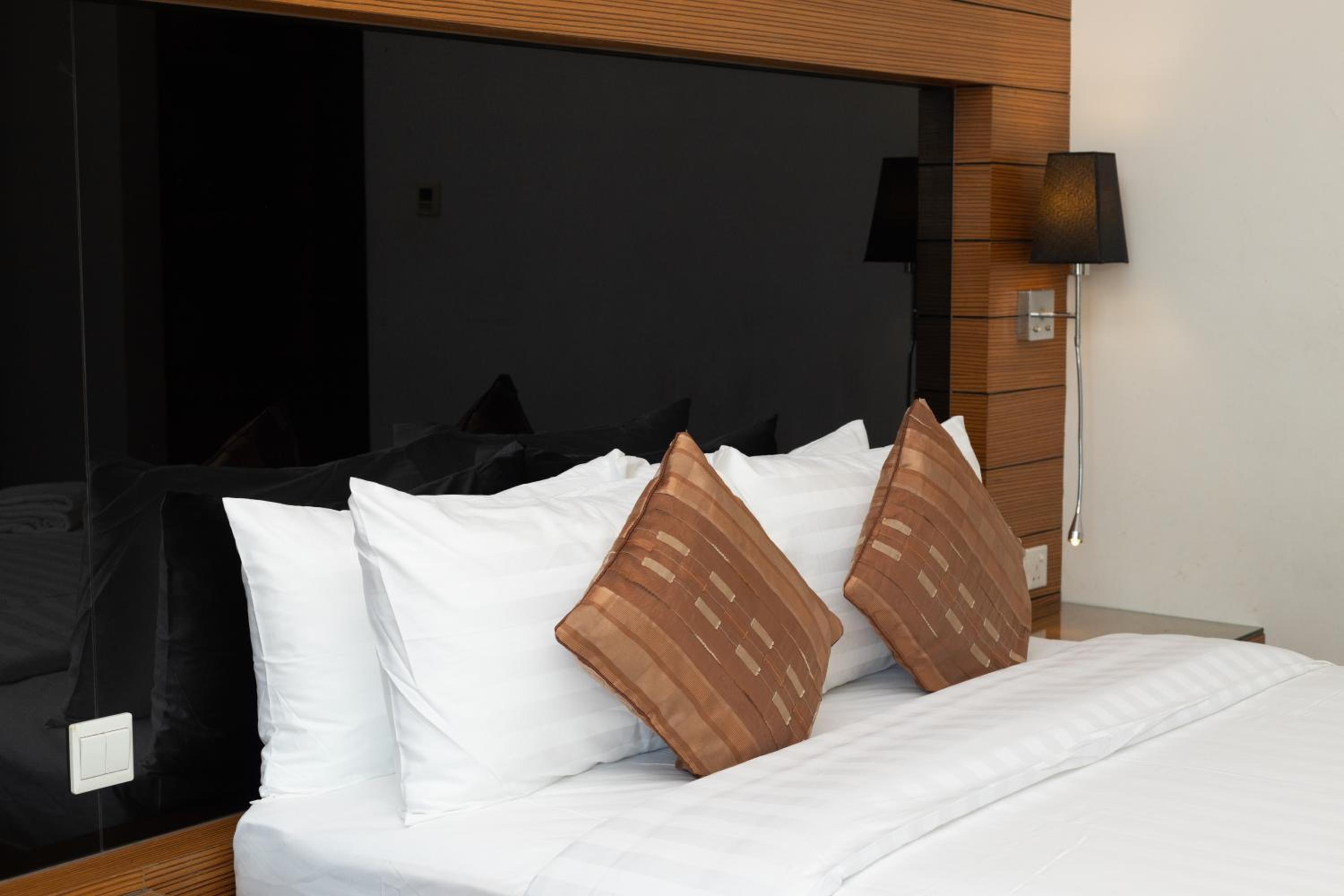 Dua Sentral Residence near KL Sentral by COBNB