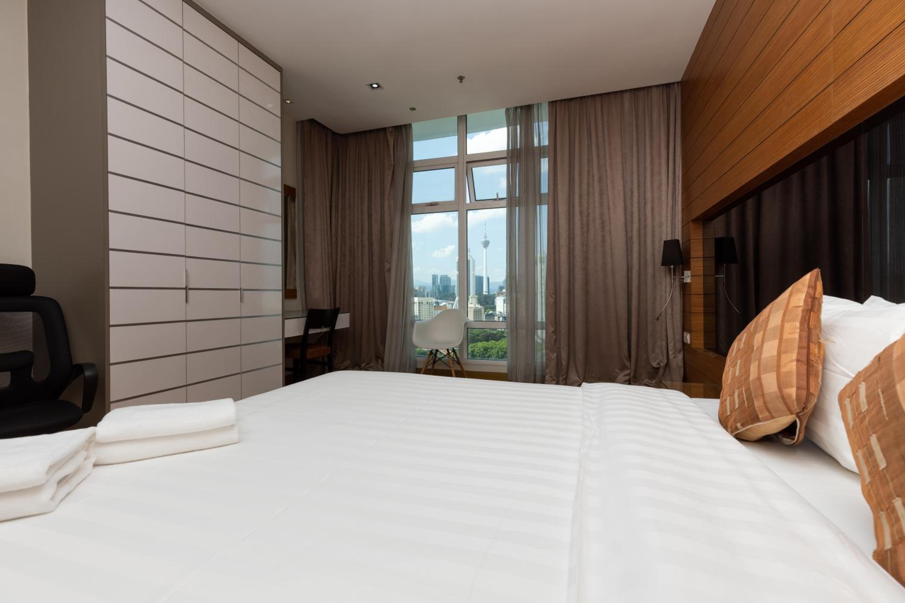 Dua Sentral Residence near KL Sentral by COBNB