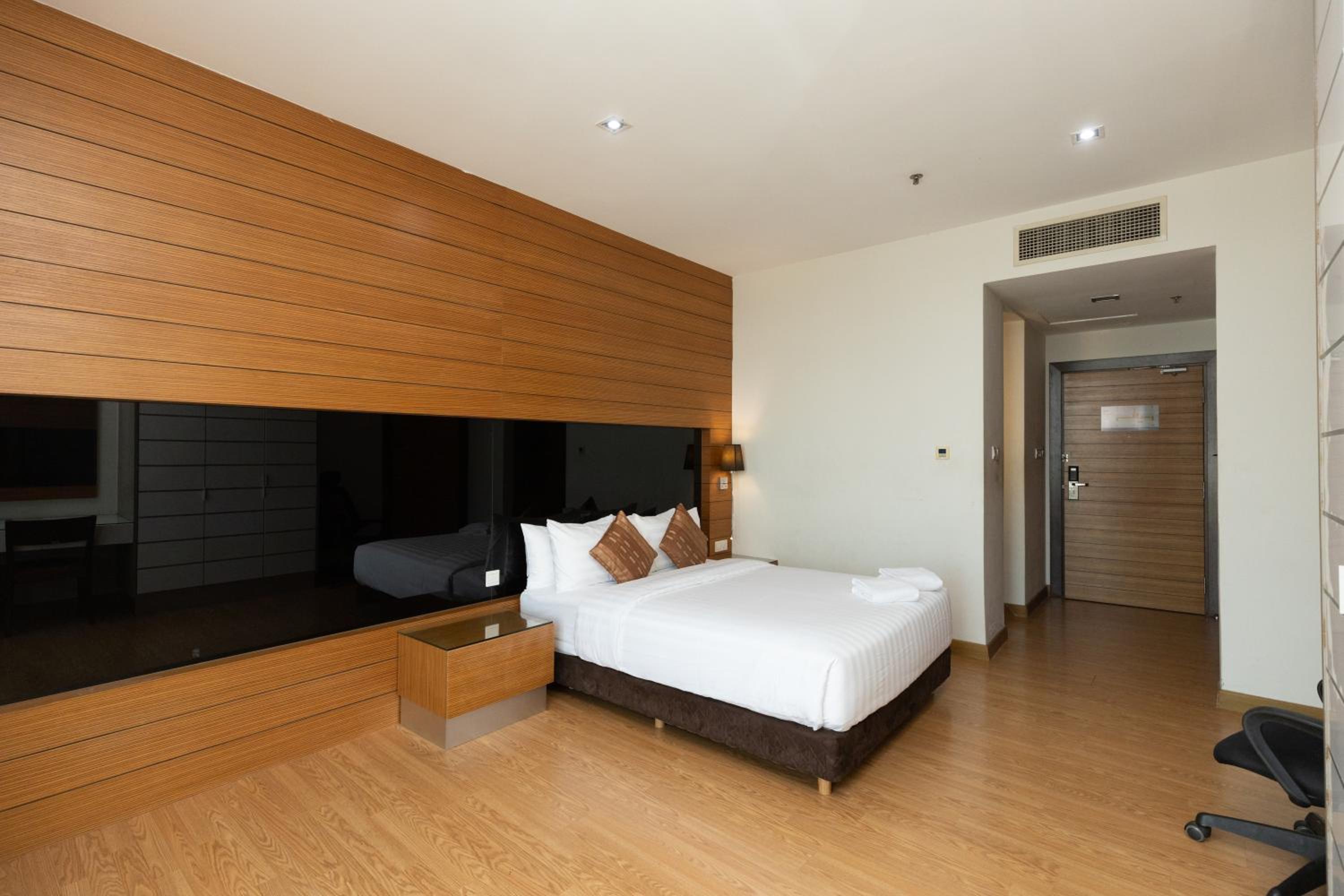 Dua Sentral Residence near KL Sentral by COBNB