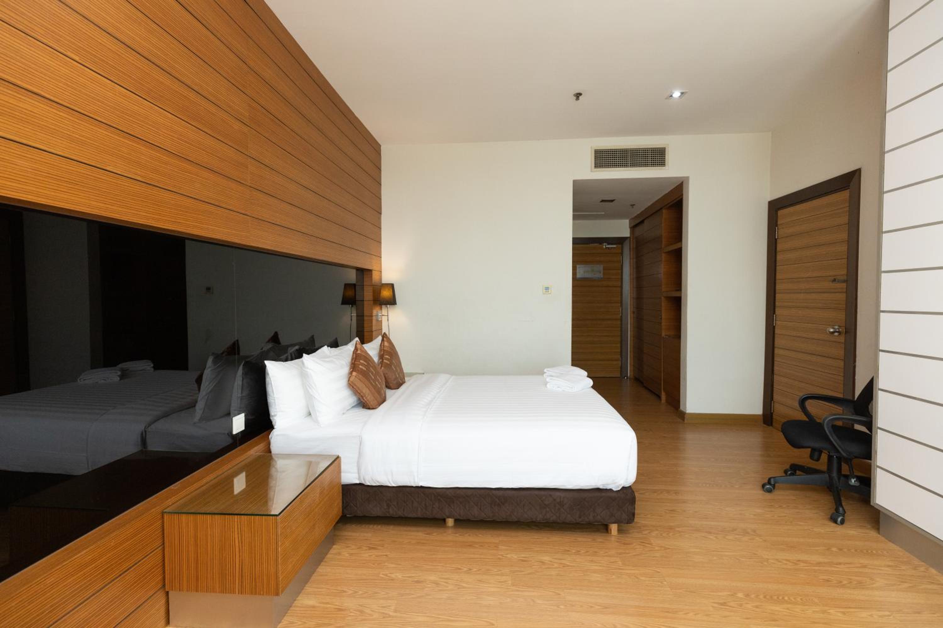 Dua Sentral Residence near KL Sentral by COBNB
