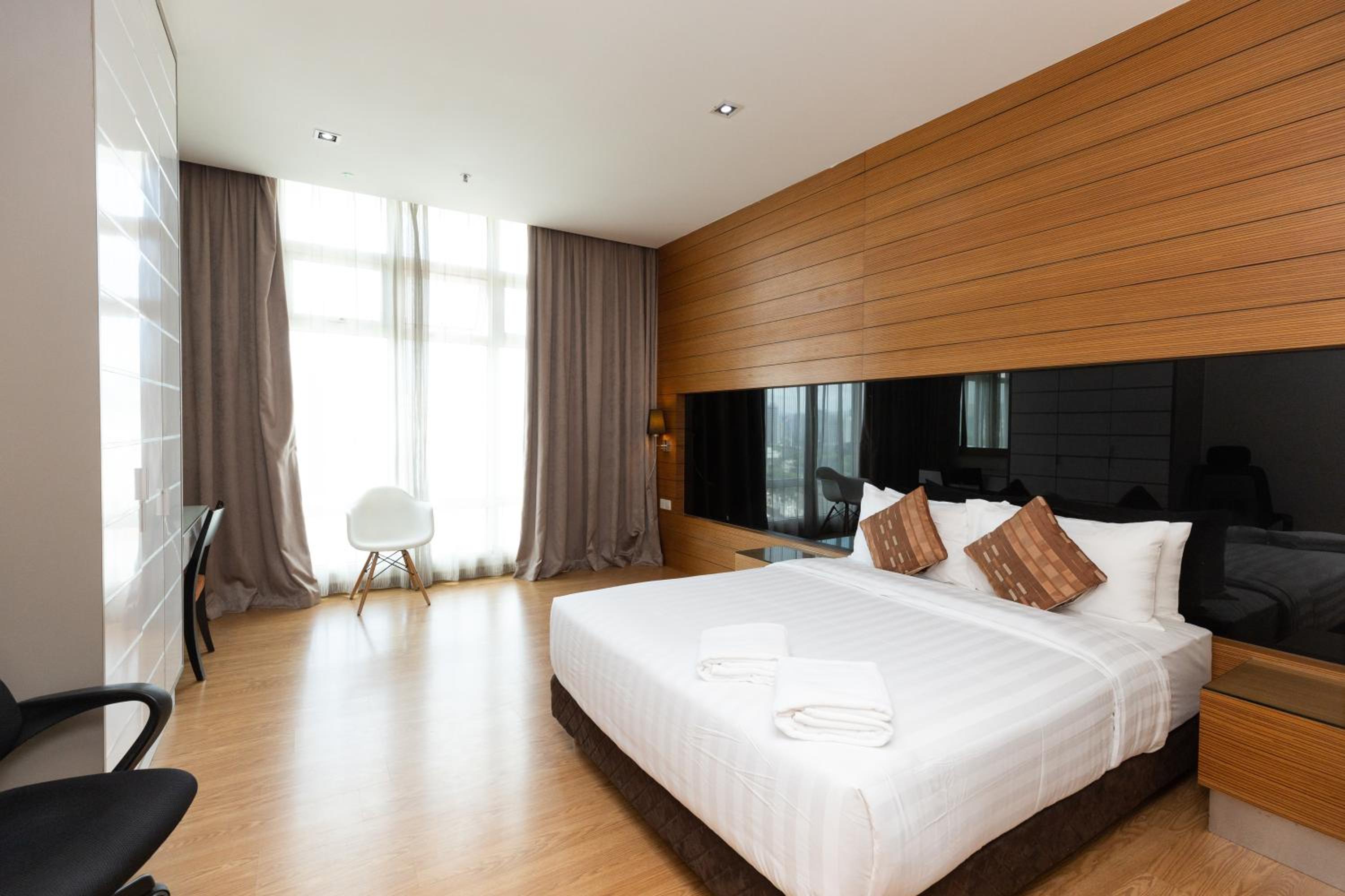 Dua Sentral Residence near KL Sentral by COBNB