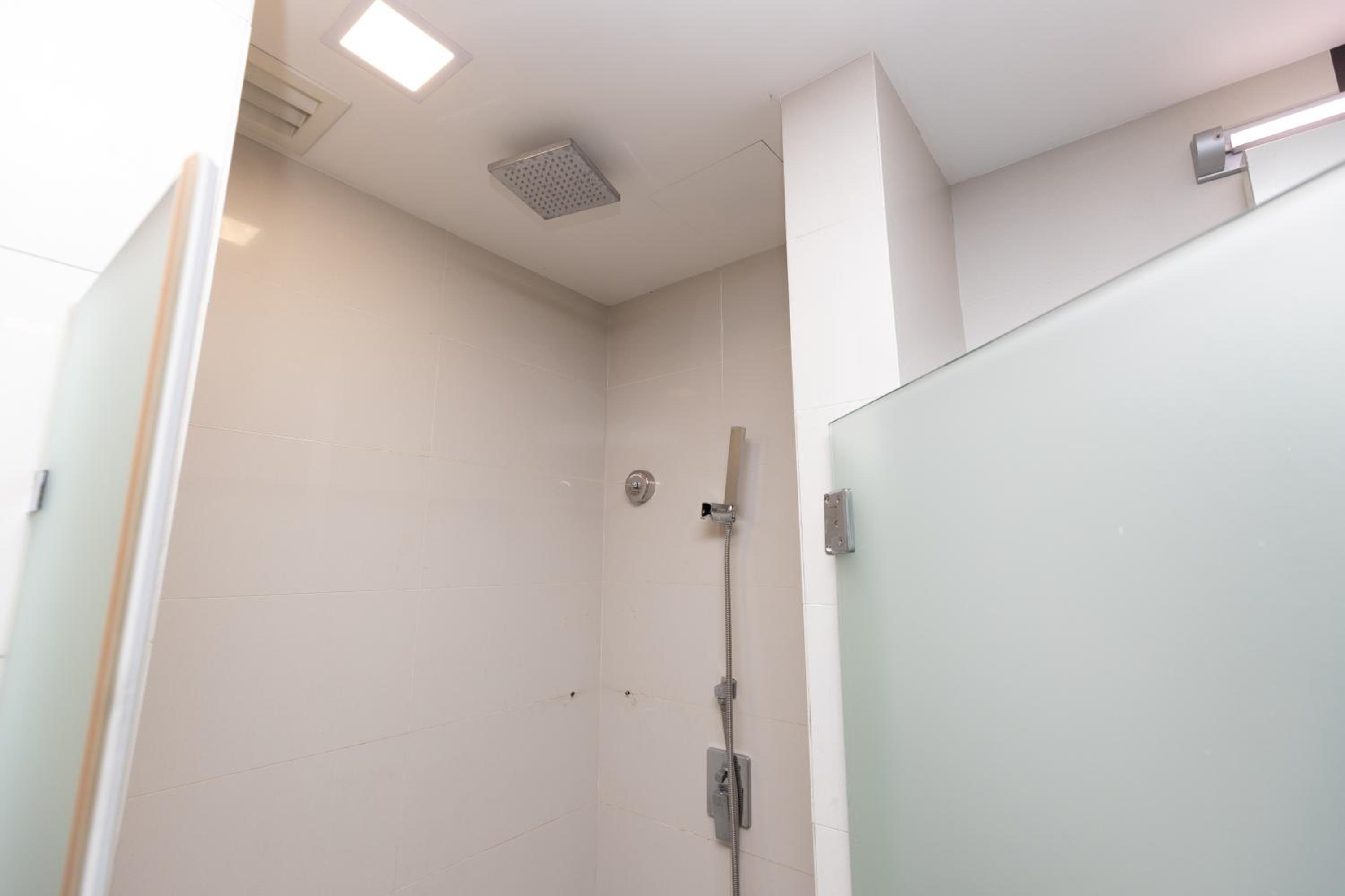 Dua Sentral Residence near KL Sentral by COBNB