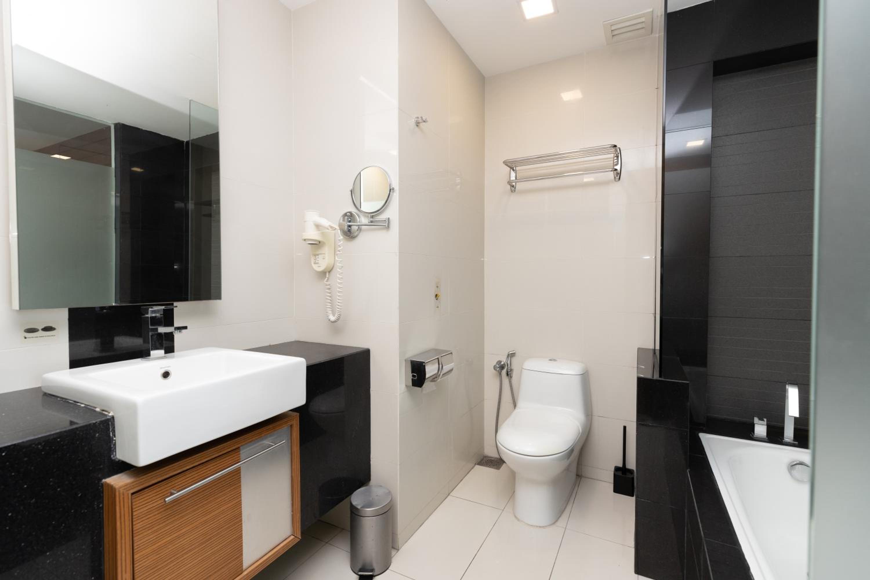 Dua Sentral Residence near KL Sentral by COBNB