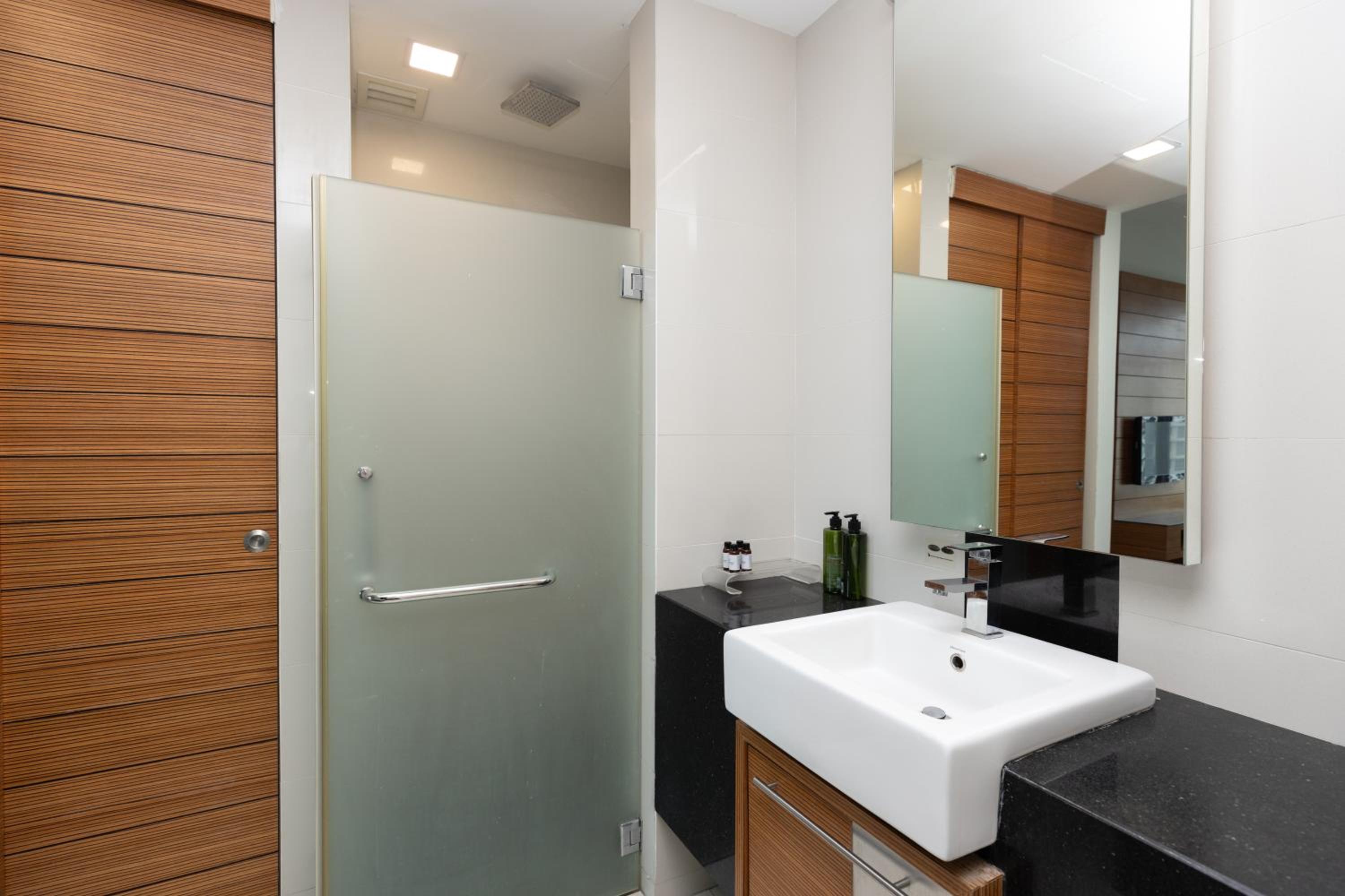 Dua Sentral Residence near KL Sentral by COBNB