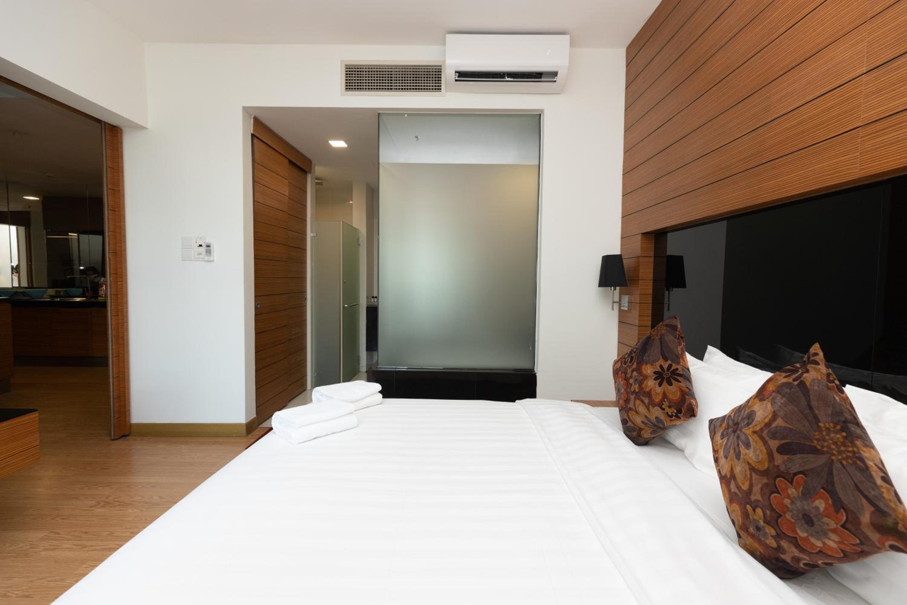 Dua Sentral Residence near KL Sentral by COBNB
