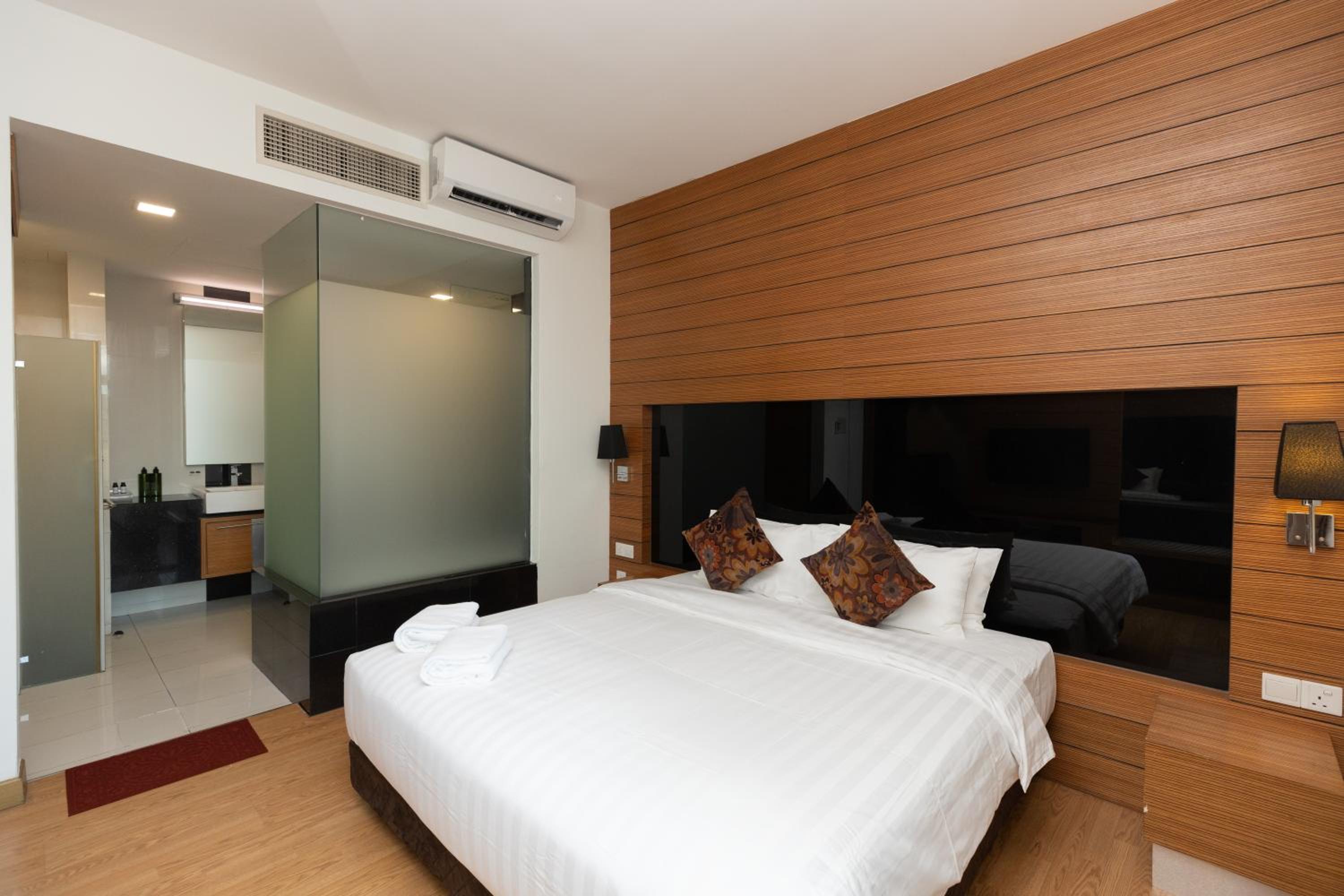 Dua Sentral Residence near KL Sentral by COBNB
