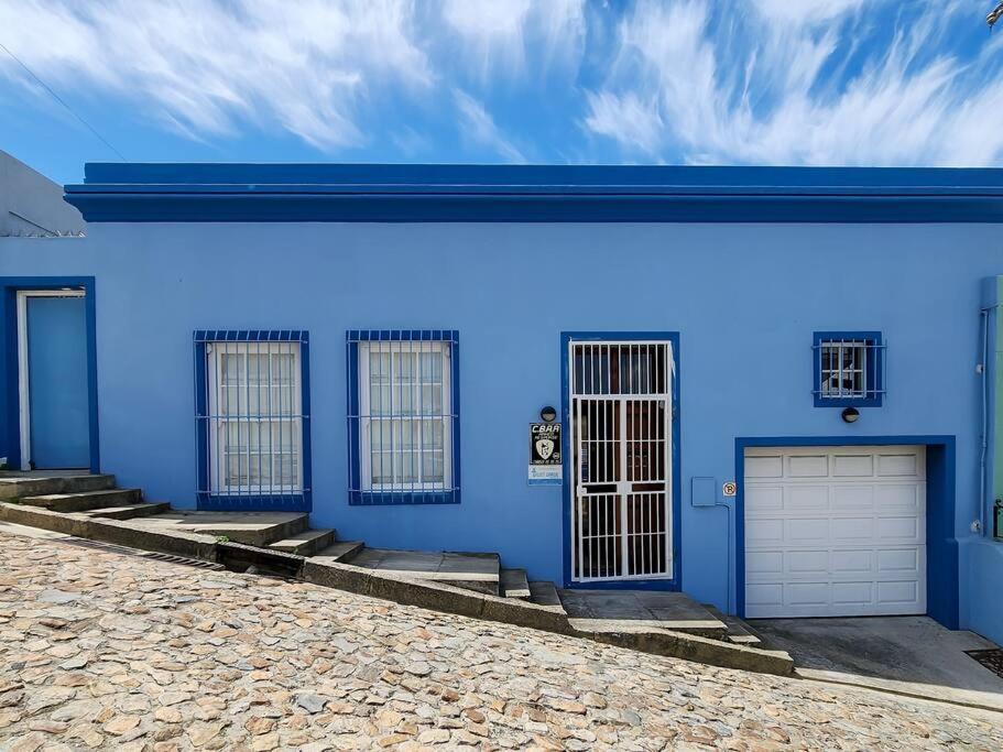 Trendy home in heart of City Heritage, Mtn Views