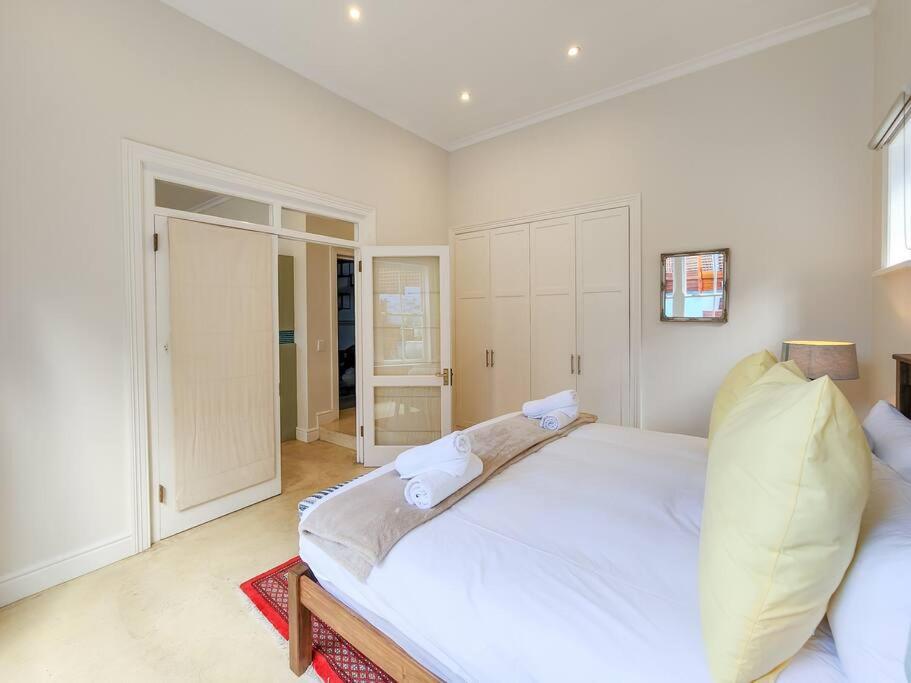 Trendy home Bo Kaap Heritage Mtn Views