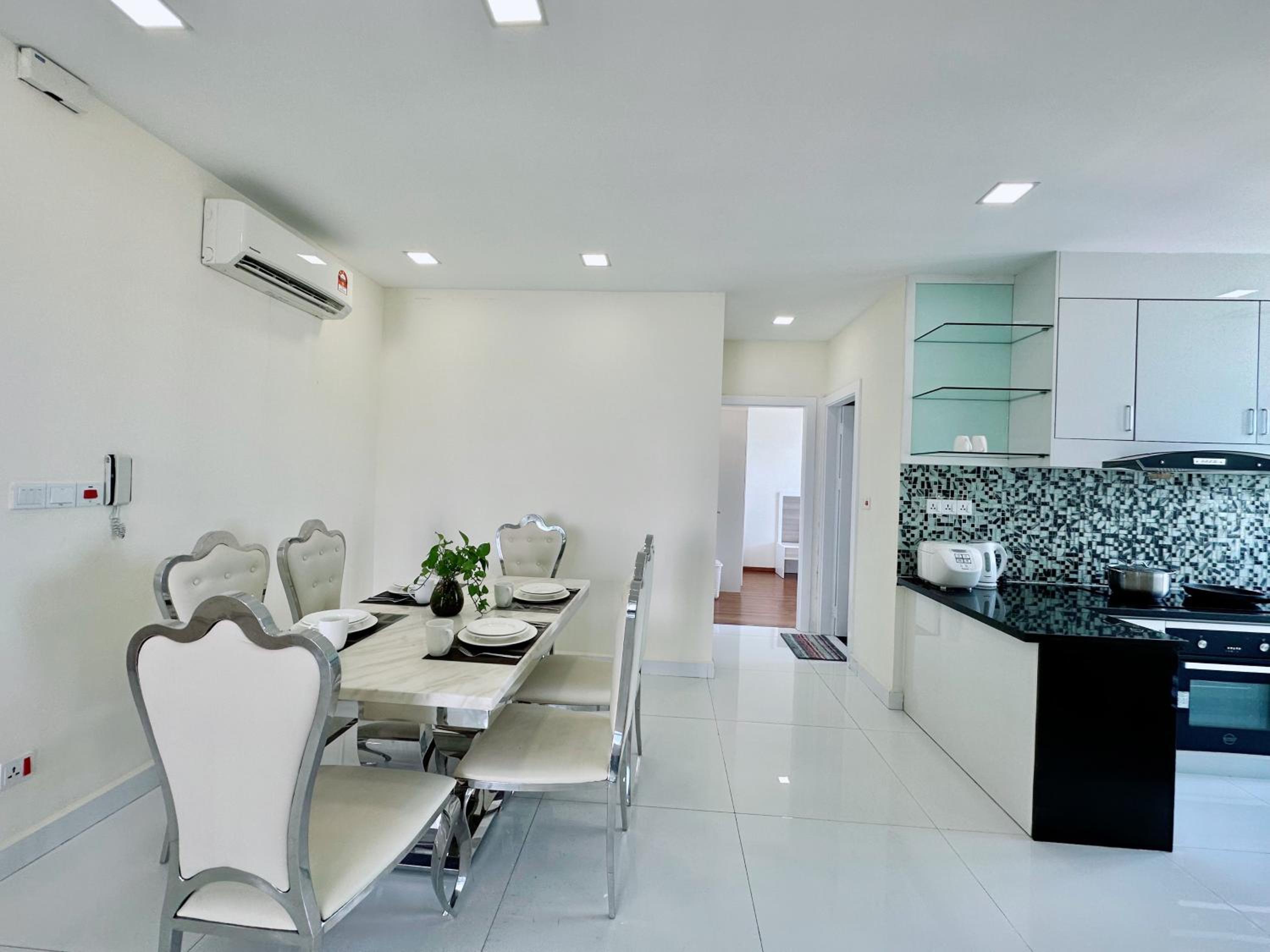 Infinity 28 Hotel and Residence