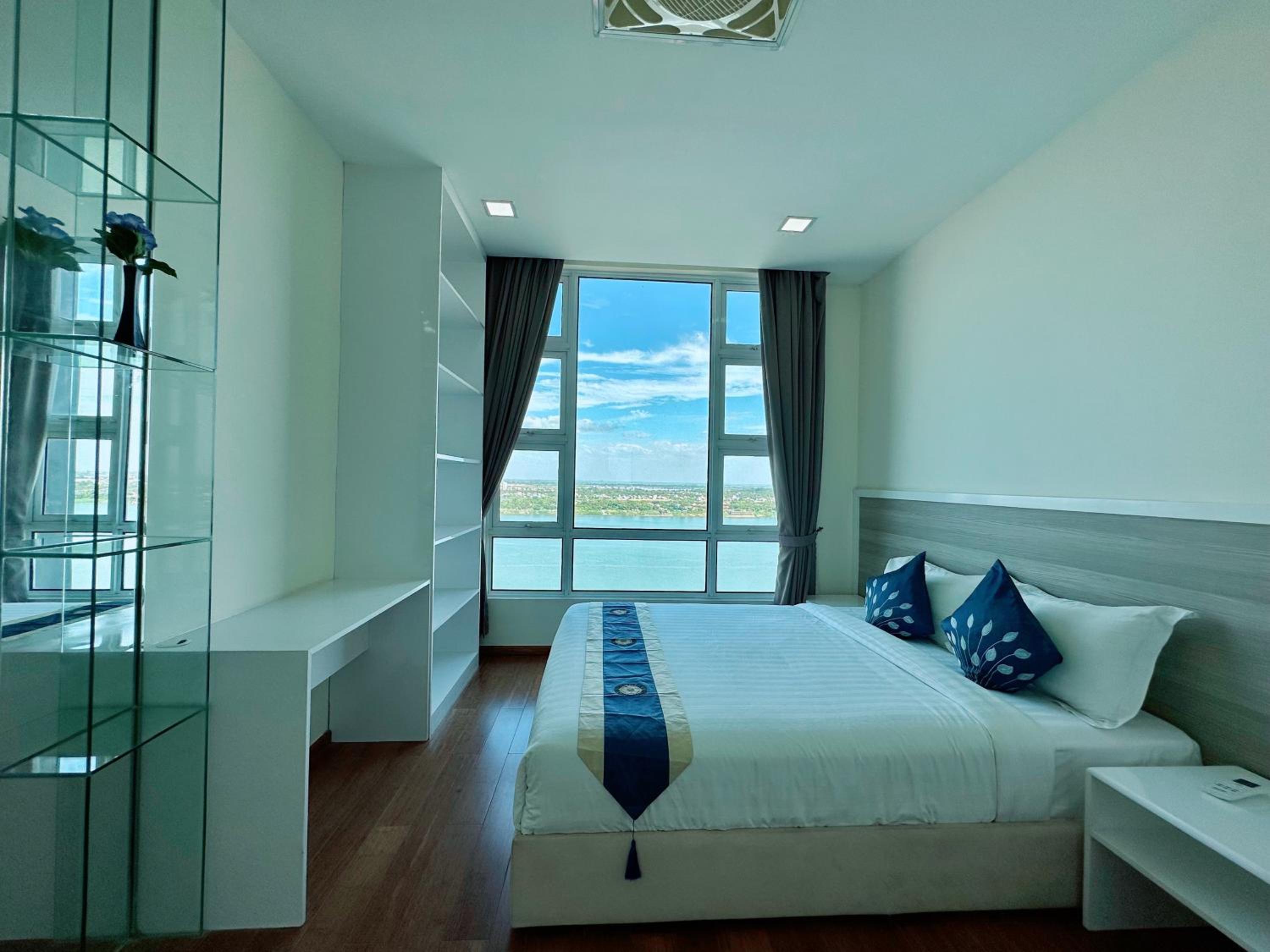 Infinity 28 Hotel and Residence