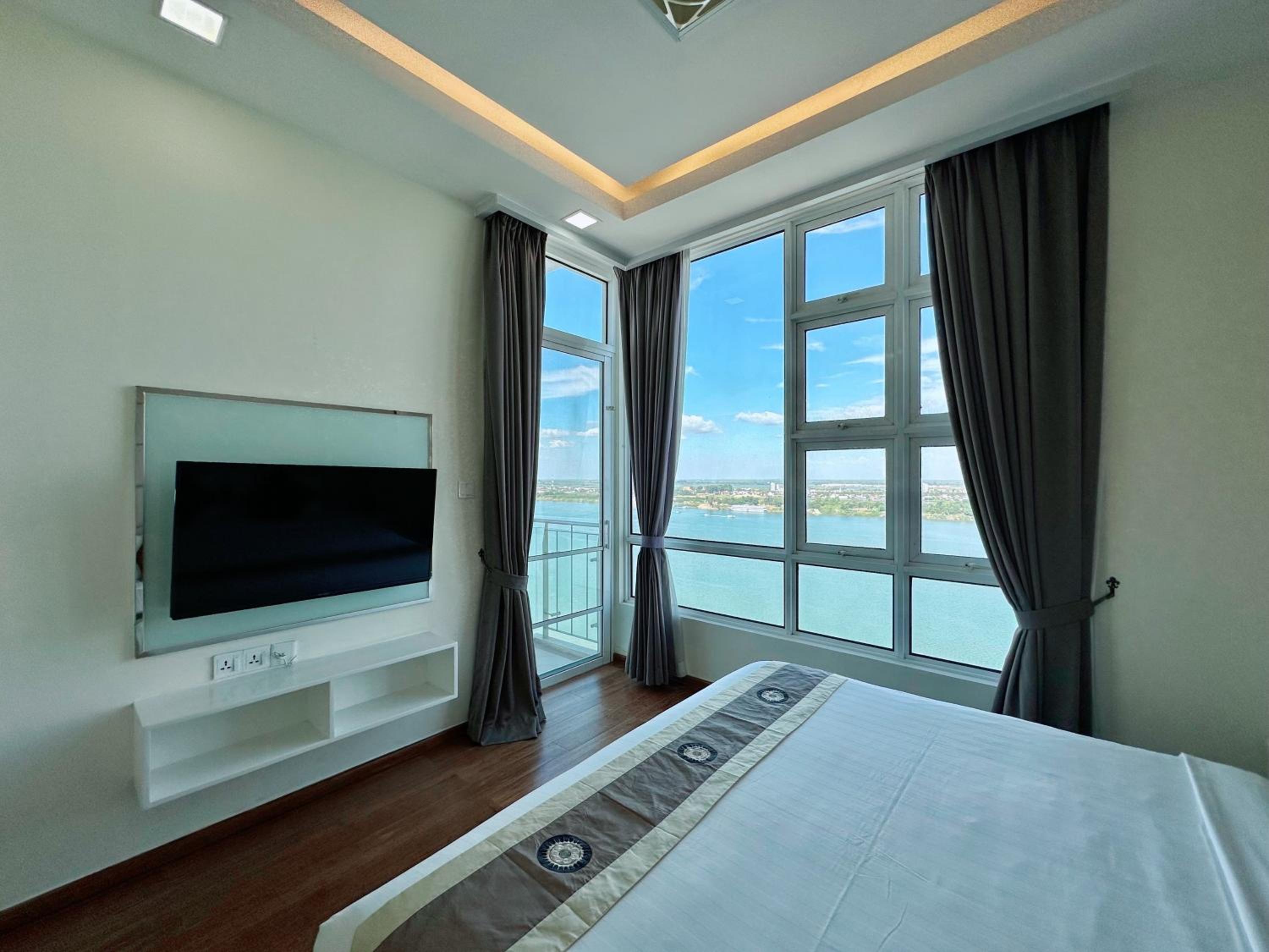 Infinity 28 Hotel and Residence