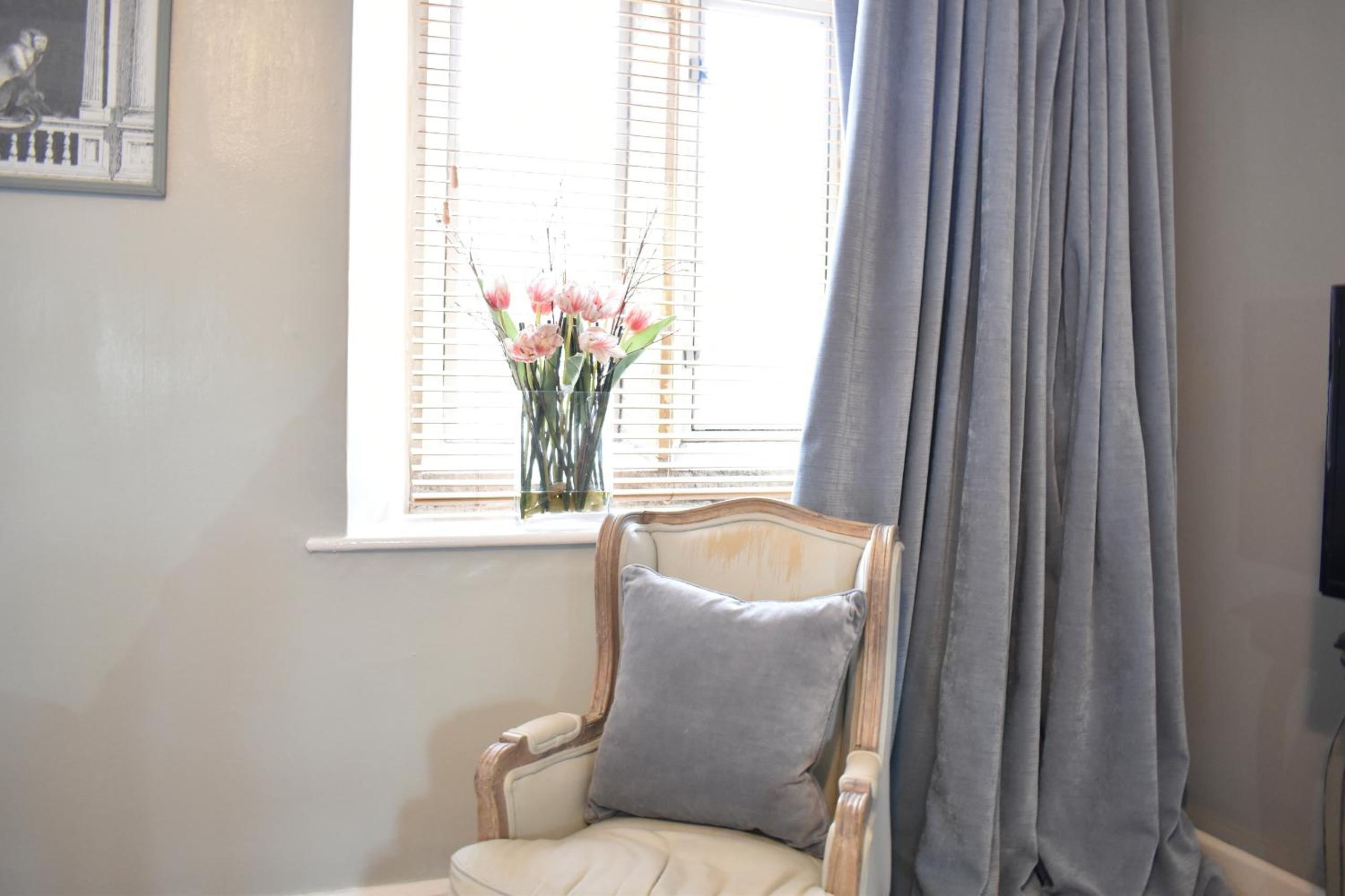 Cotswold Gardens Bed and Breakfast