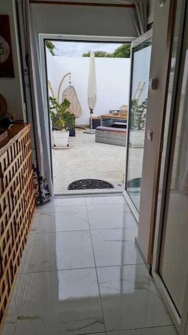 Villa piscine balnéothérapie et jacuzzi entièrement privée
