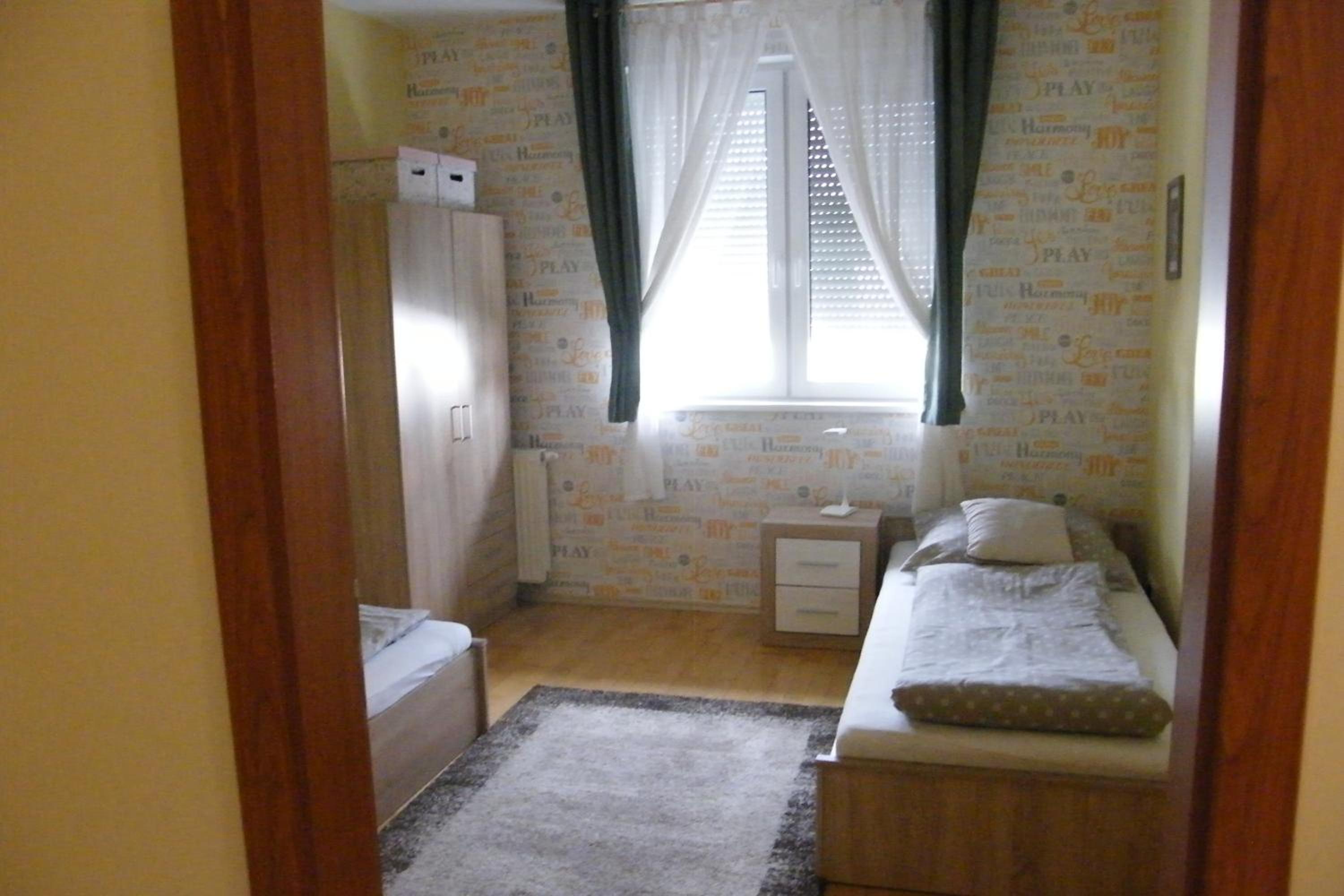 Photo 38
