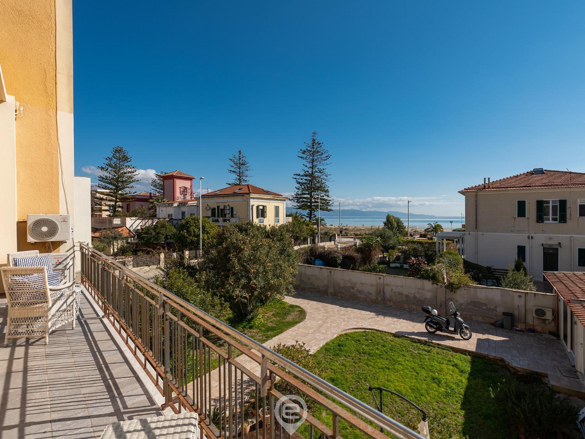 Poetto Sea Breeze - Blue view 5