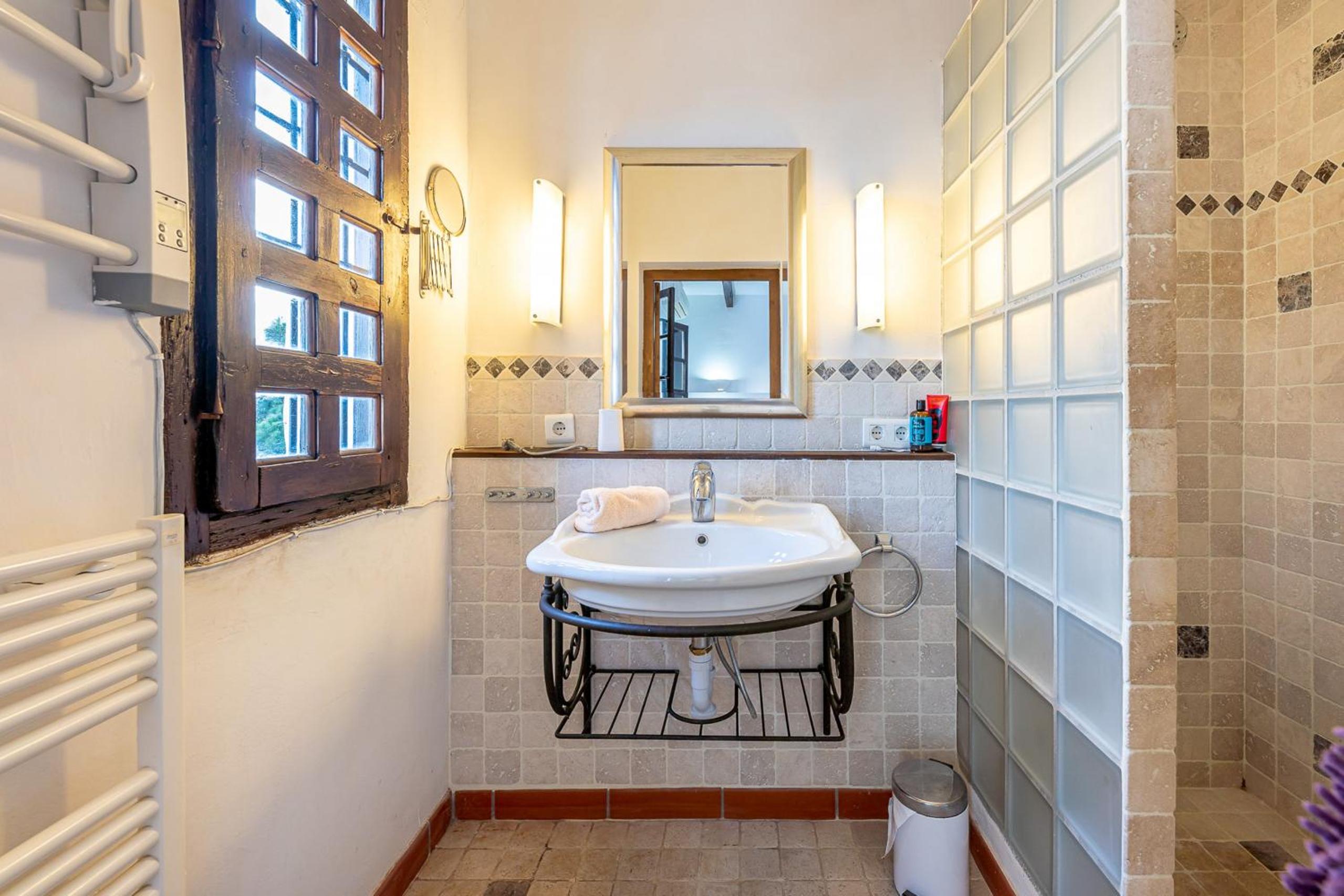 Spectacular views private villa Valtocado
