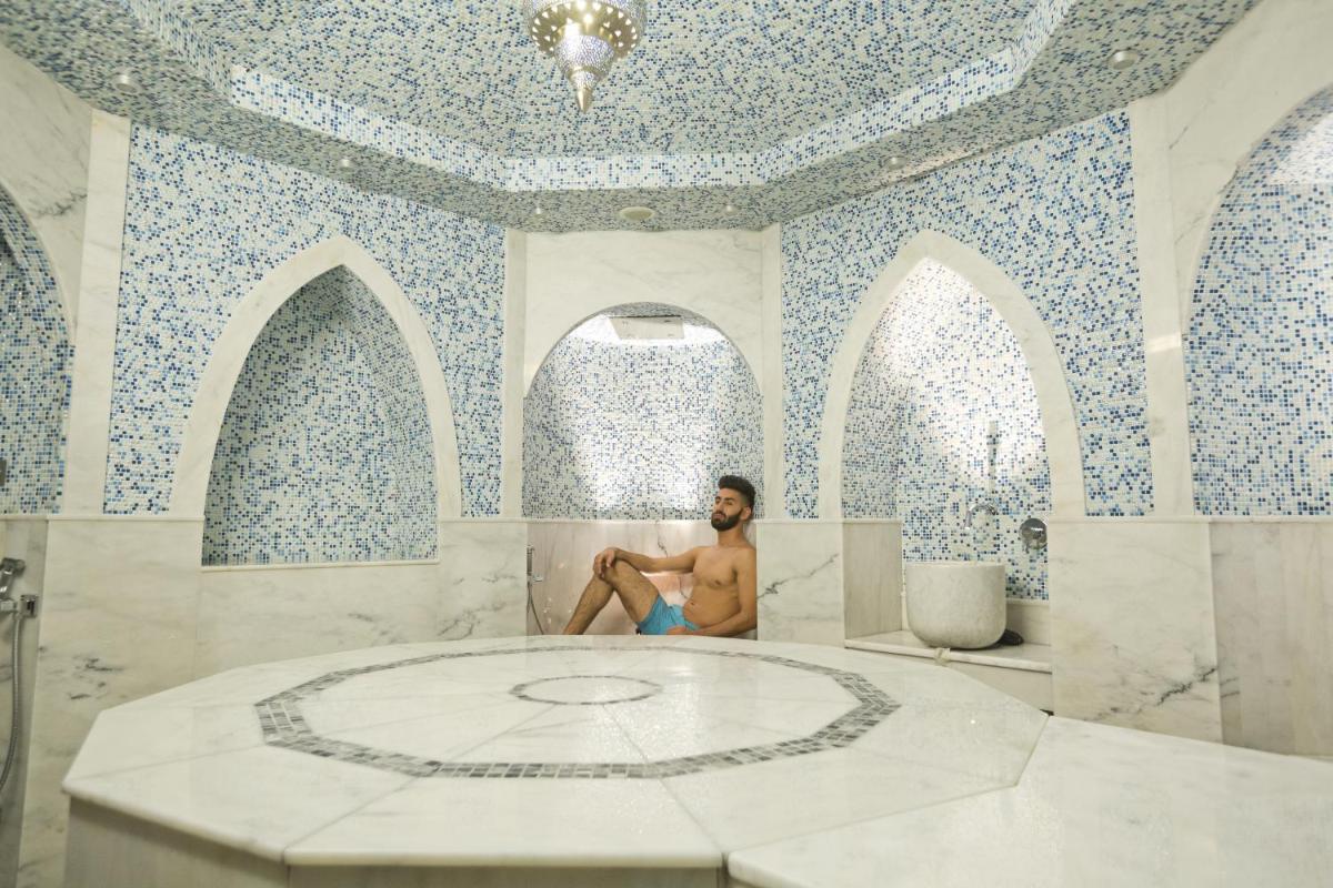 Jacuzzi