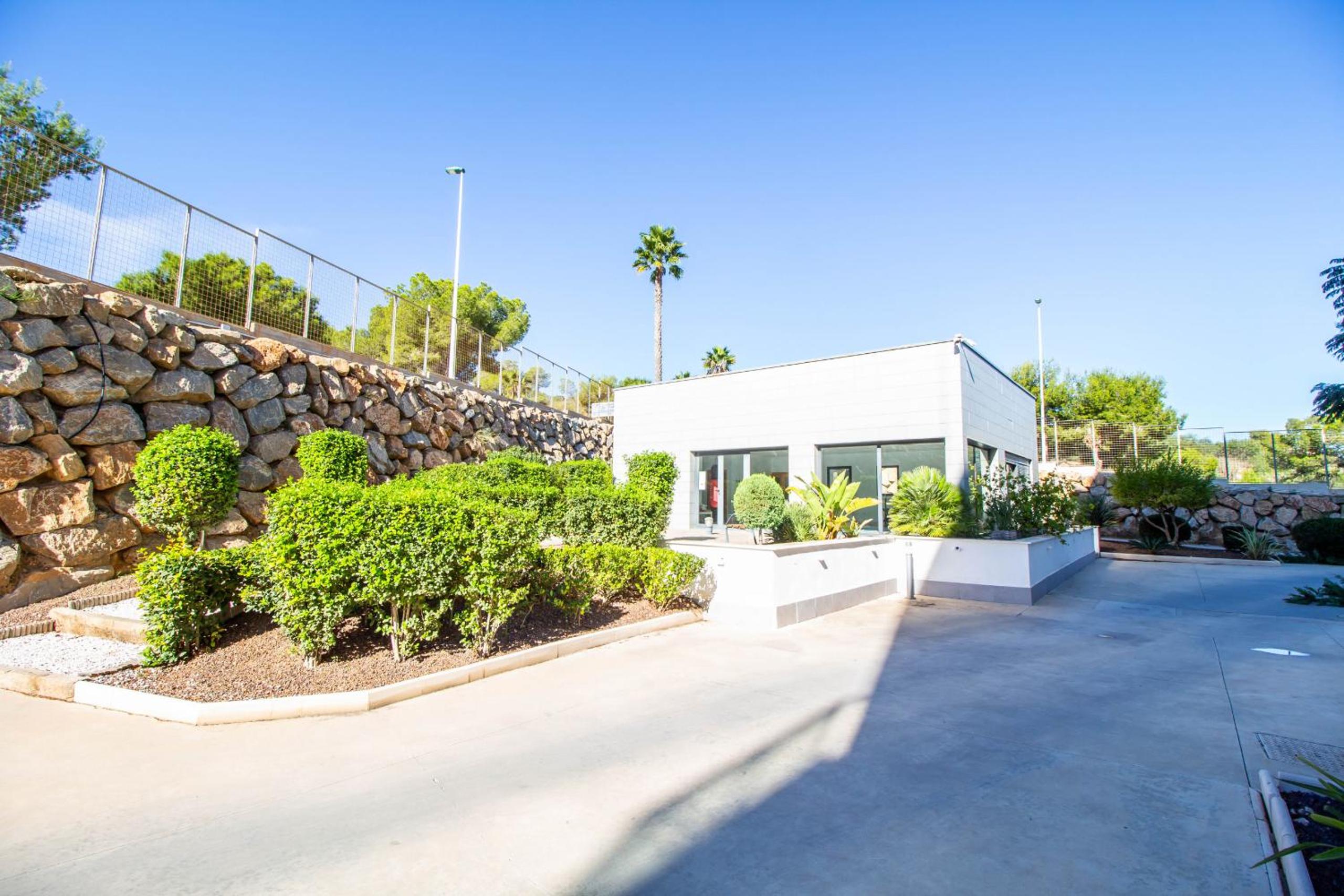 3082 Res LOMAS DE CAMPOAMOR view 3
