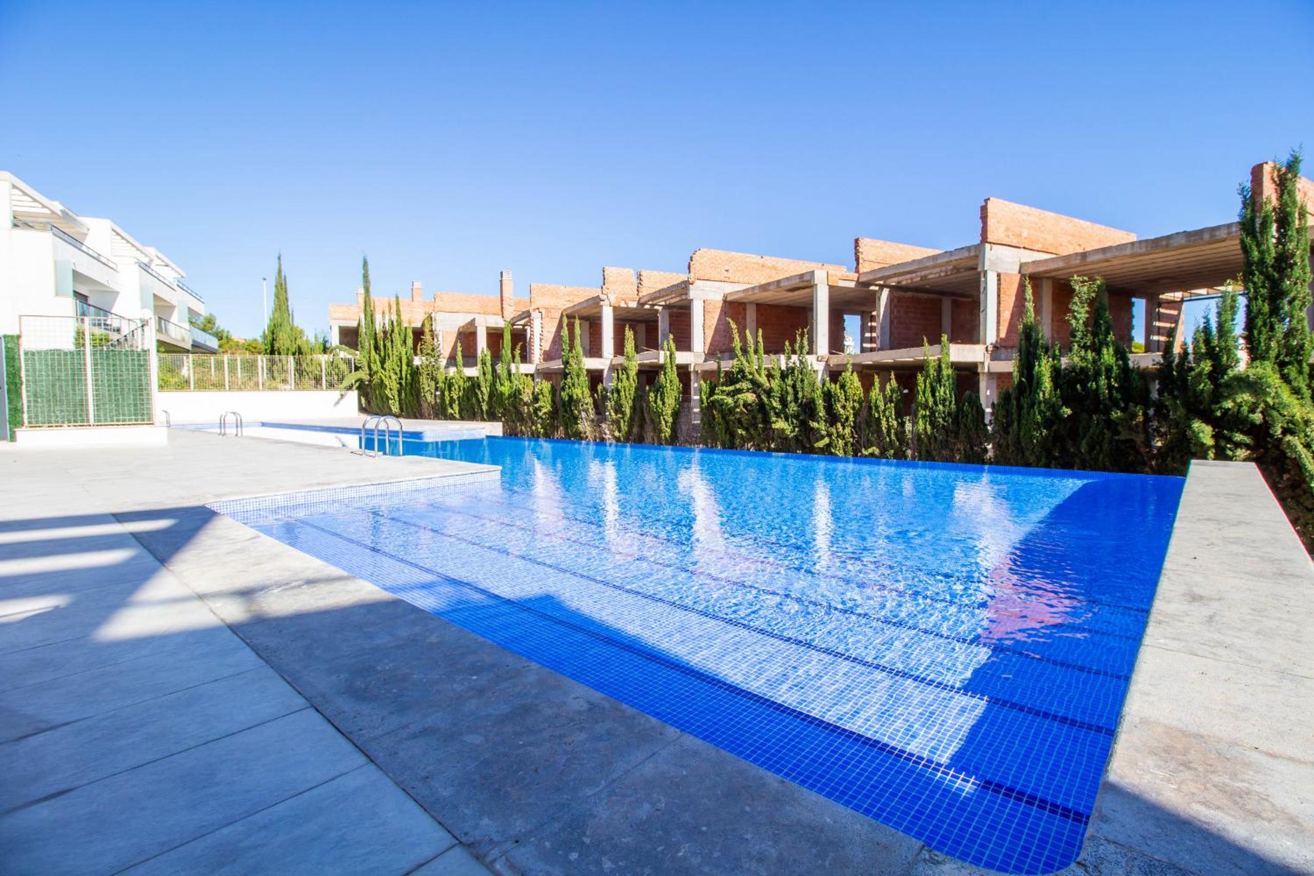3082 Res LOMAS DE CAMPOAMOR view 5