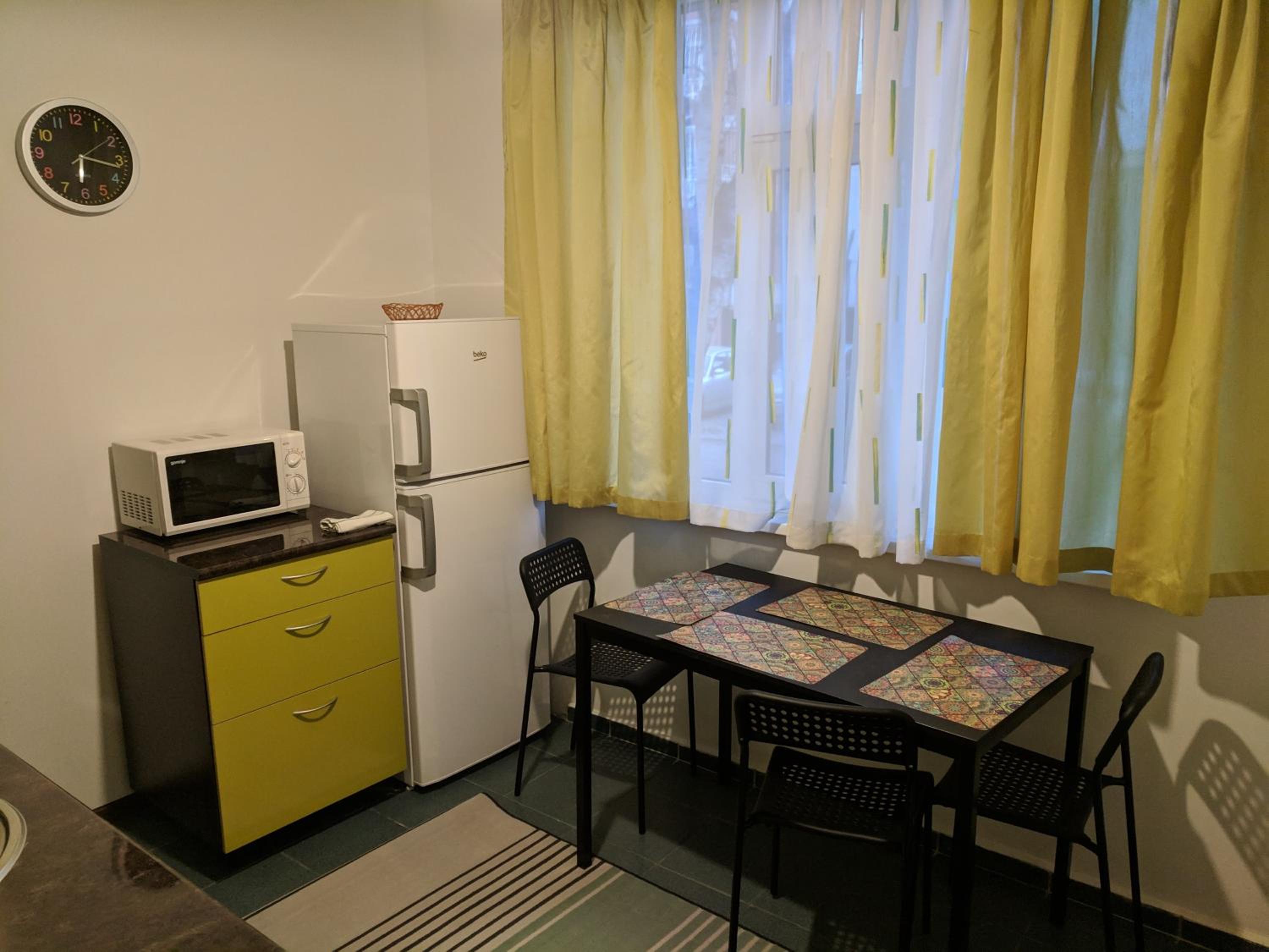 Convenient New Apartment Near Metro Station by Flat Mаnager