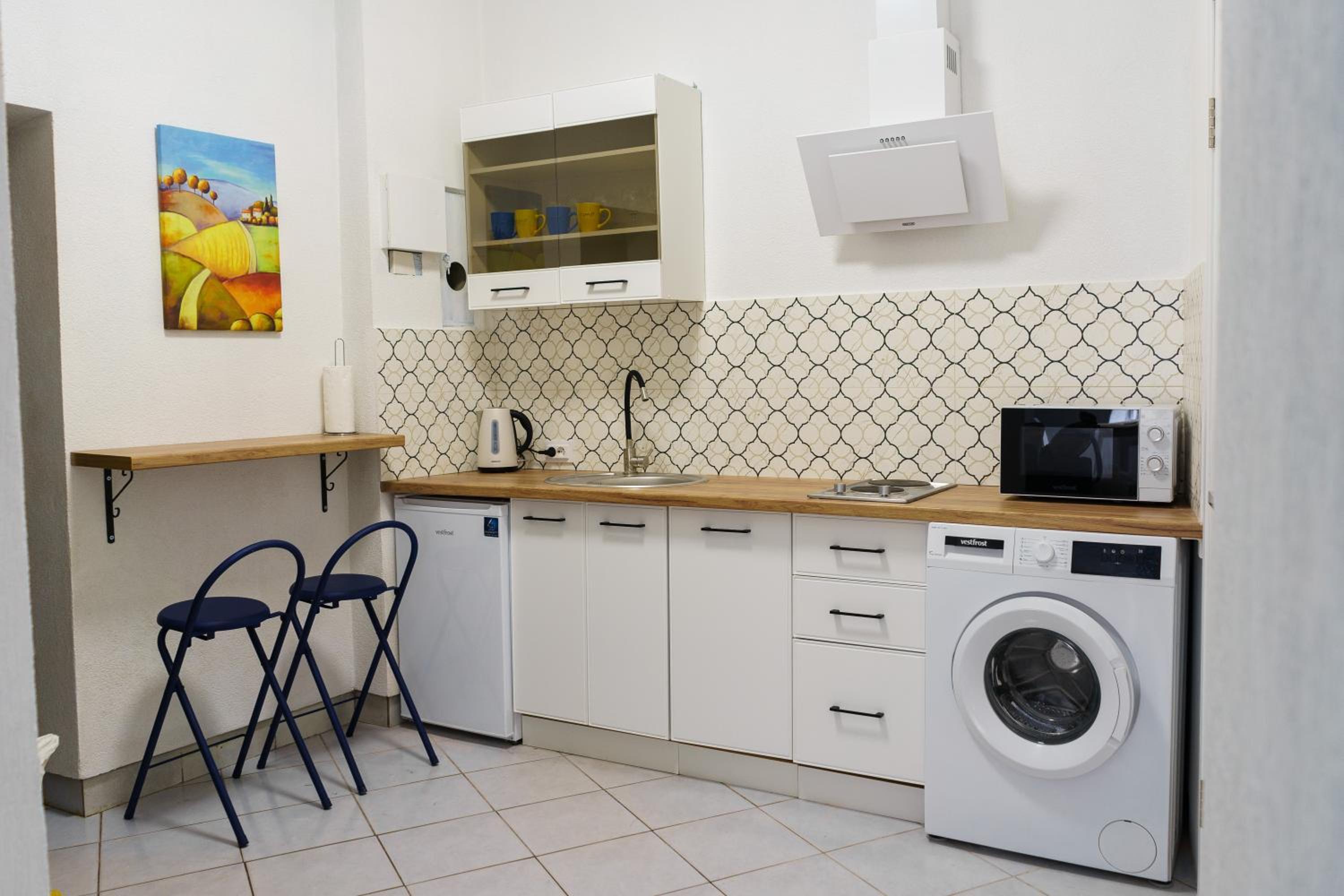 Charming apartments in the heart of Lviv - Valova, Nasypna Str view 2