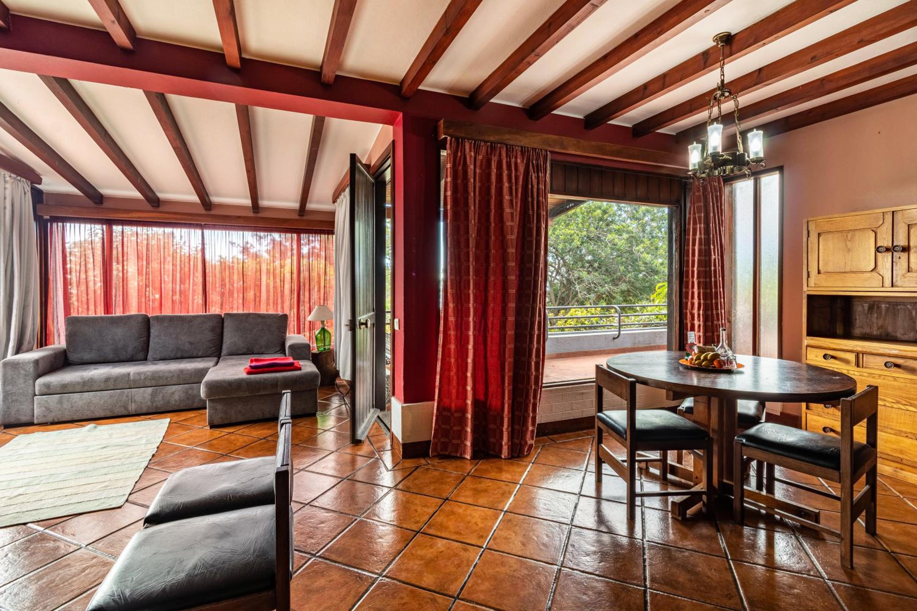 Cayenne House view 4