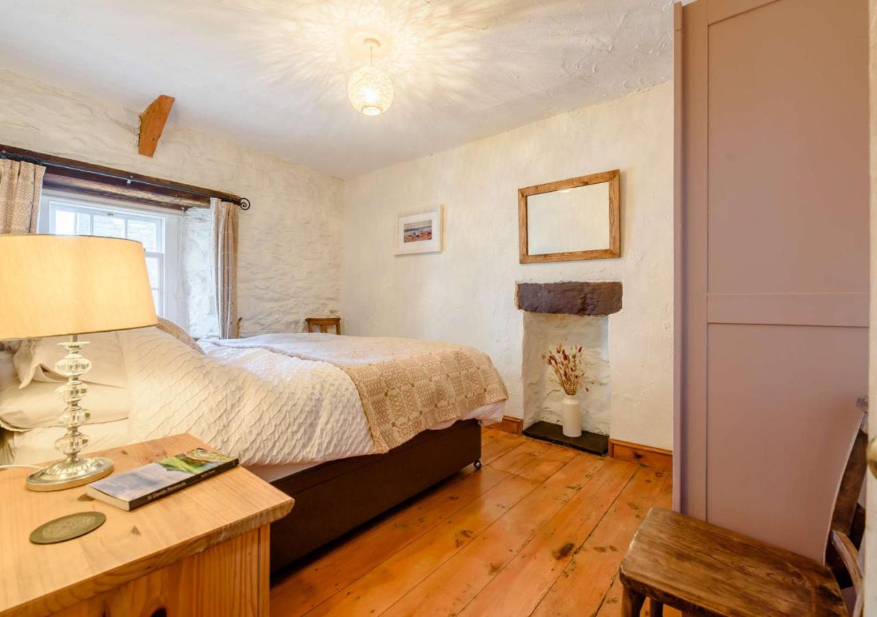 2 Bed in St Davids oc-30269 view 5