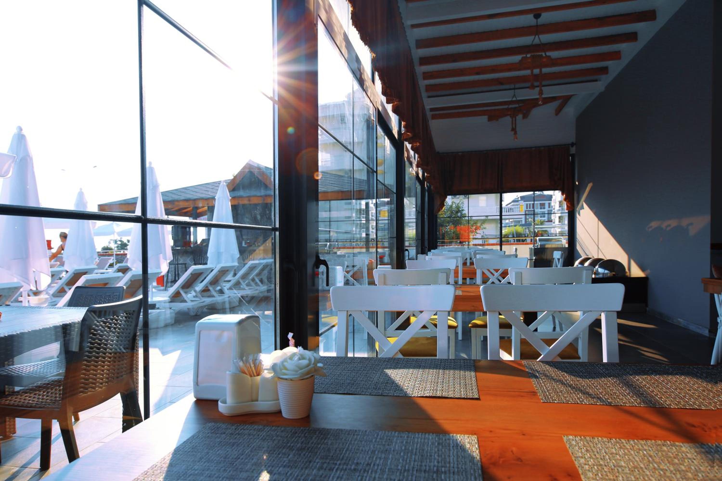 Sey Beach Hotel & Spa - Image 22