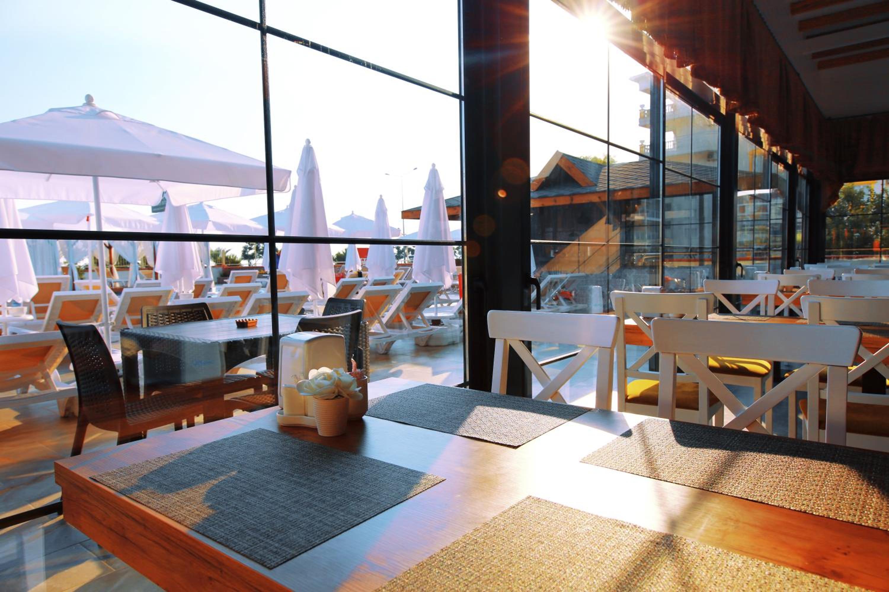 Sey Beach Hotel & Spa - Image 21