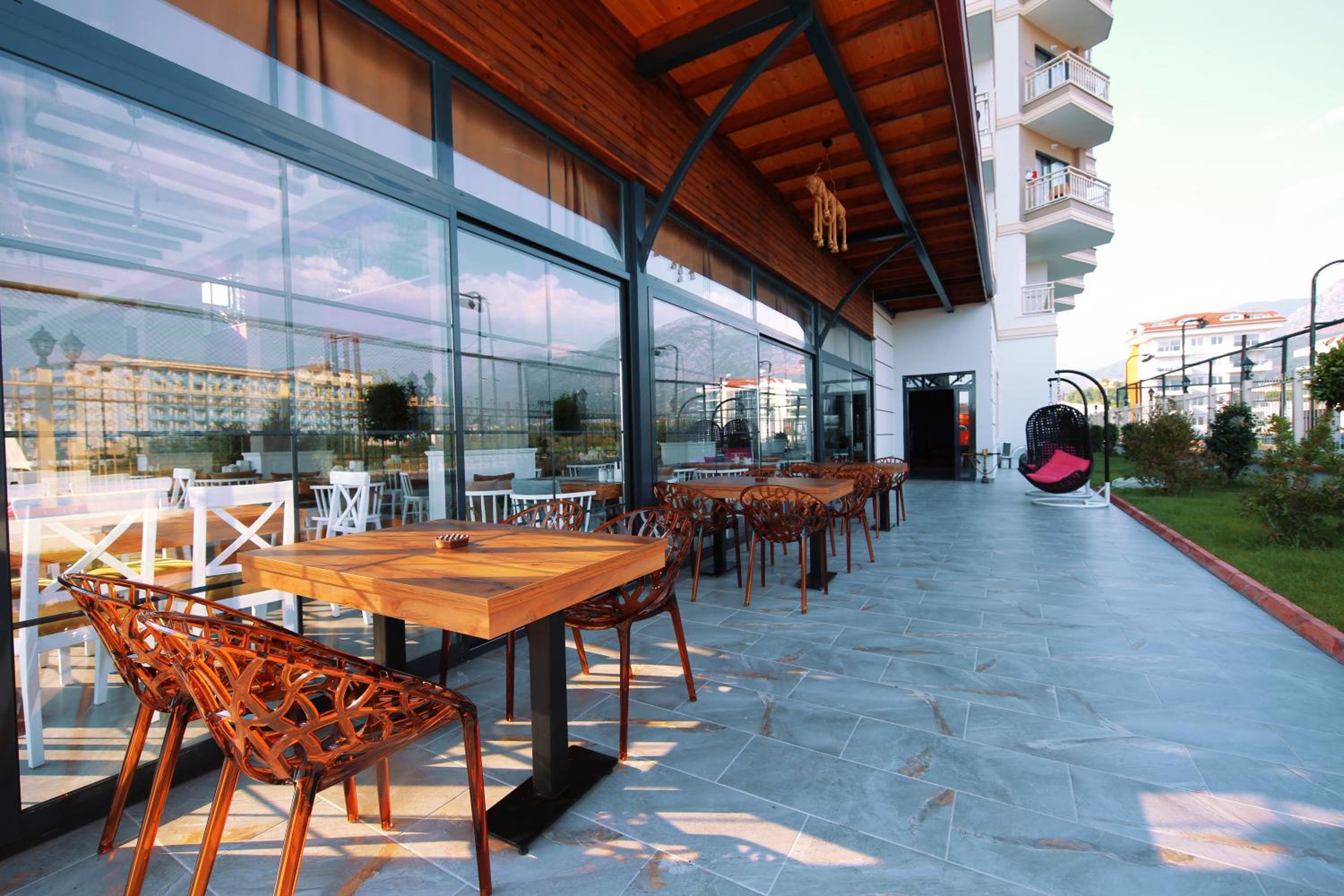Sey Beach Hotel & Spa - Image 20
