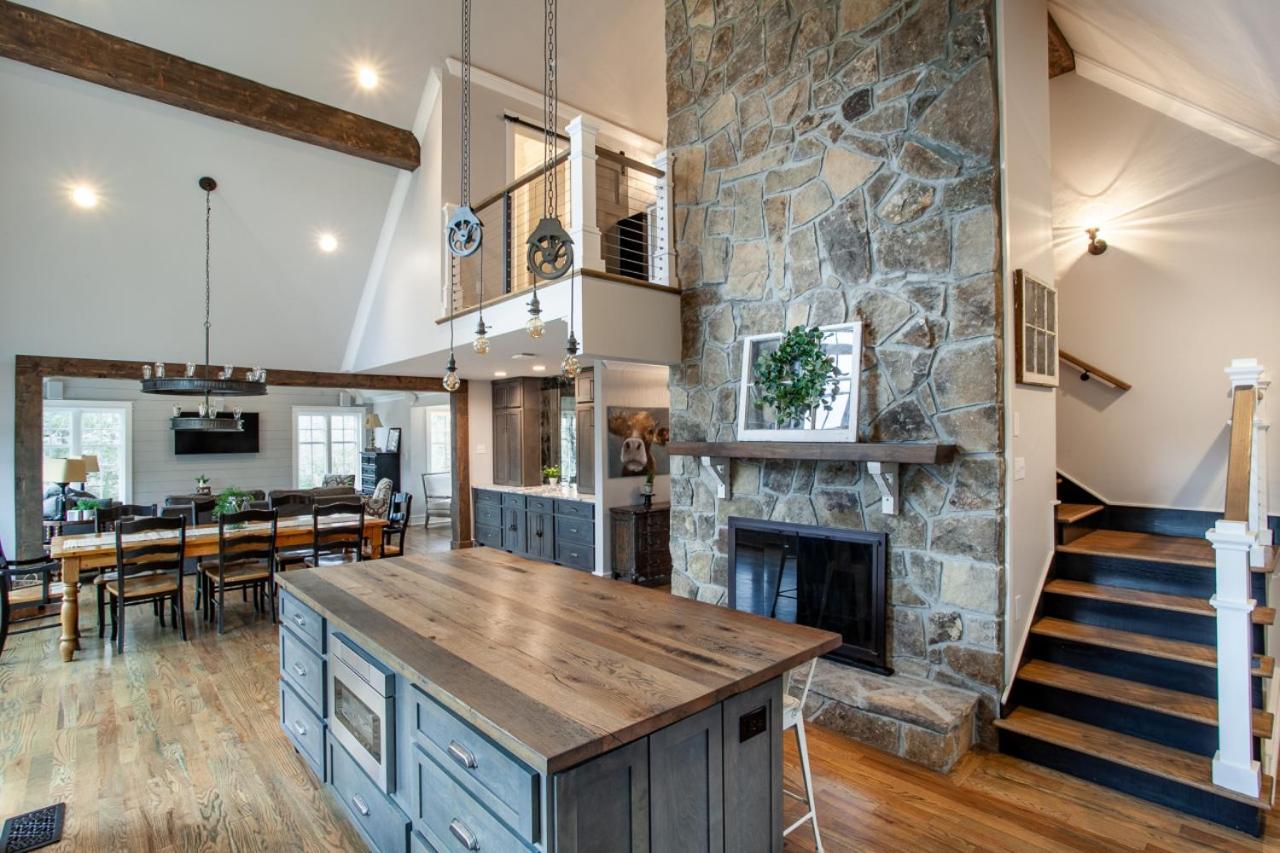 Lakeside Retreat - Private Lake Access