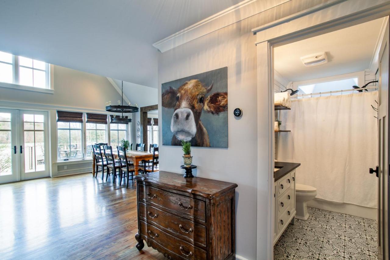 Lakeside Retreat - Private Lake Access