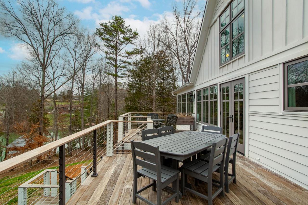 Lakeside Retreat - Private Lake Access