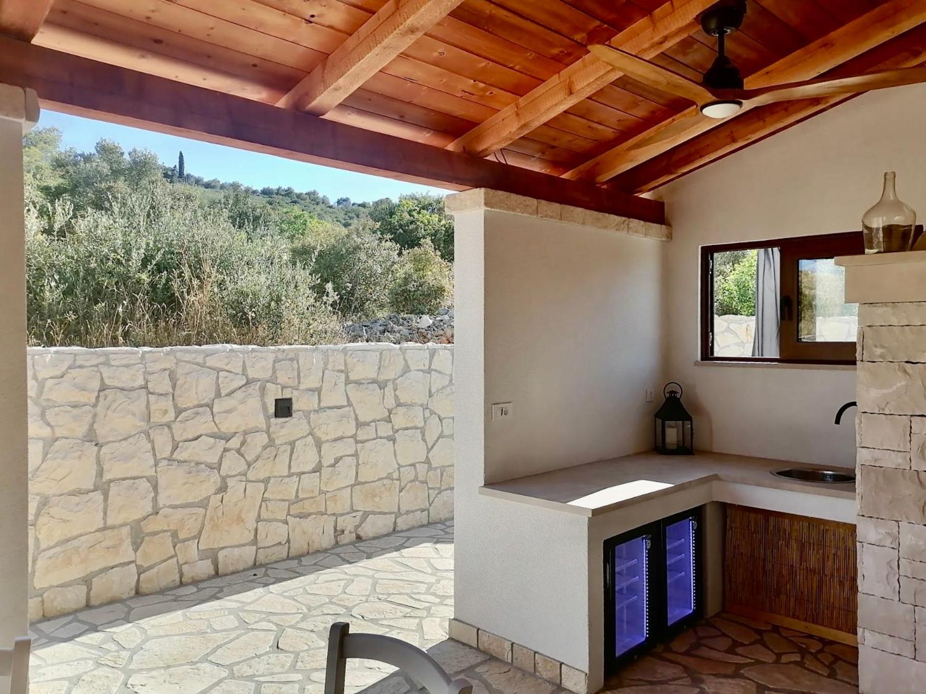 Villa Bora - Blue Flat Green Flat view 4