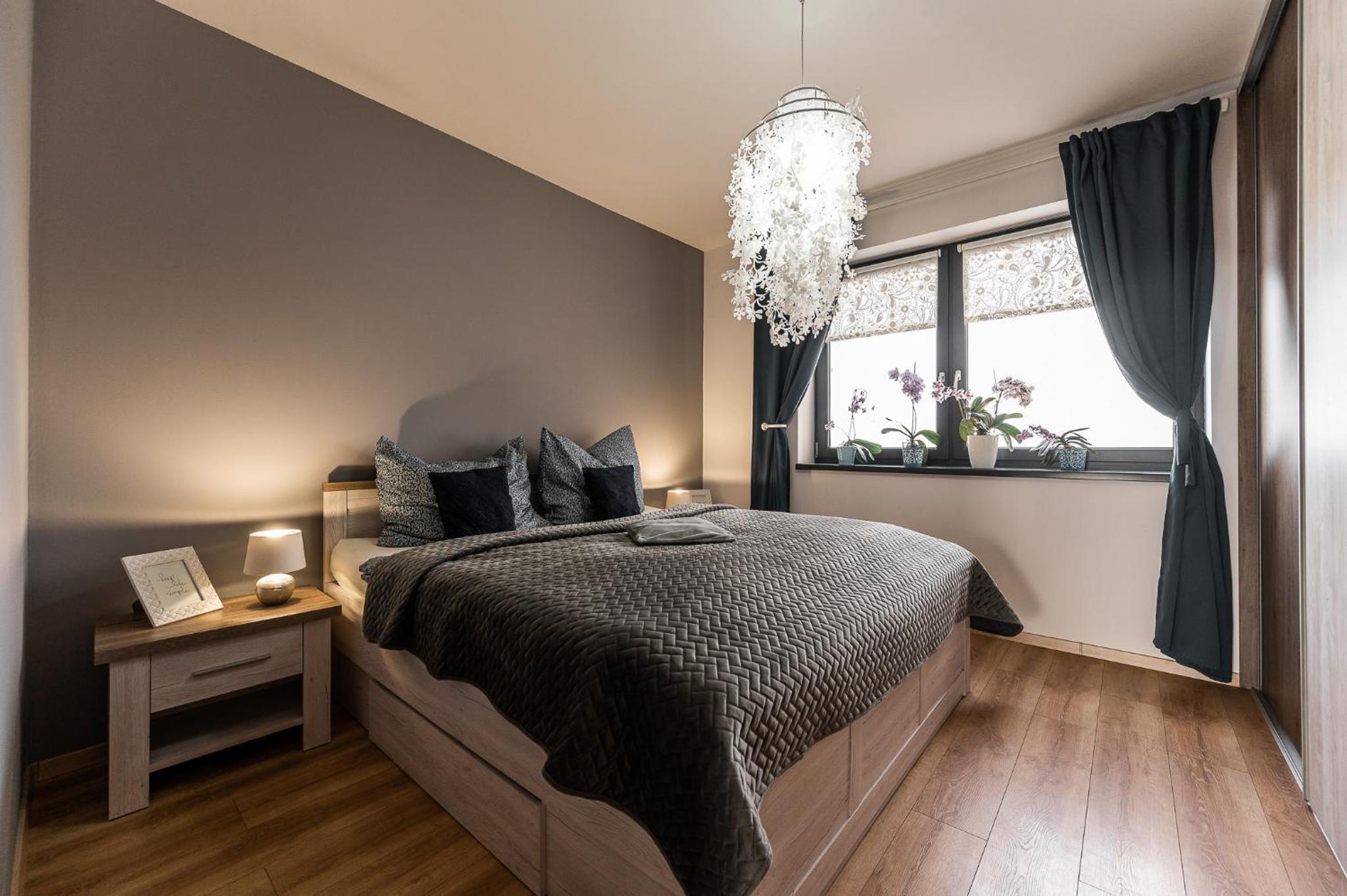 New Spacious Apartment with City View view 5