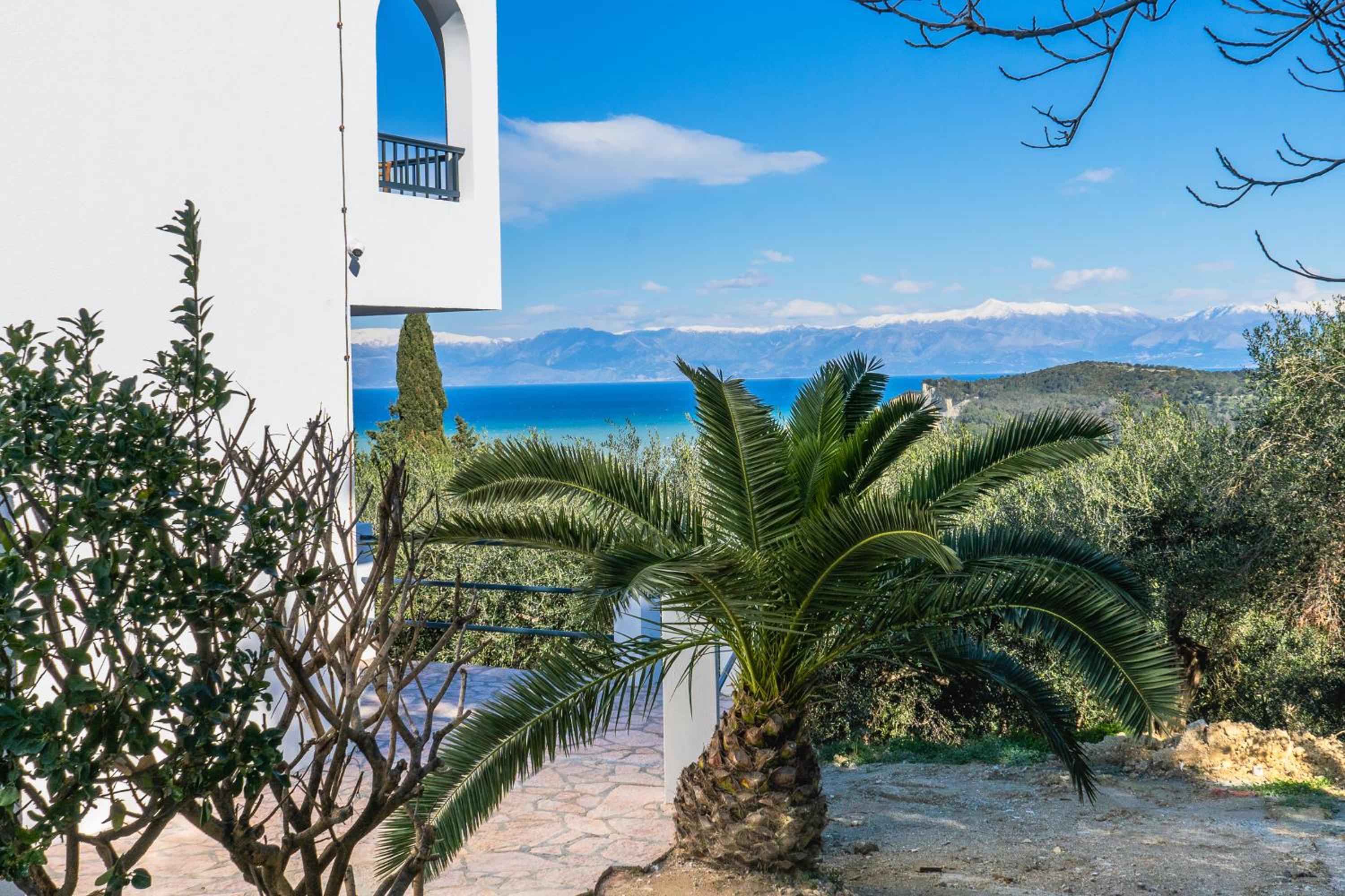 Villa Ocean Breeze view 4